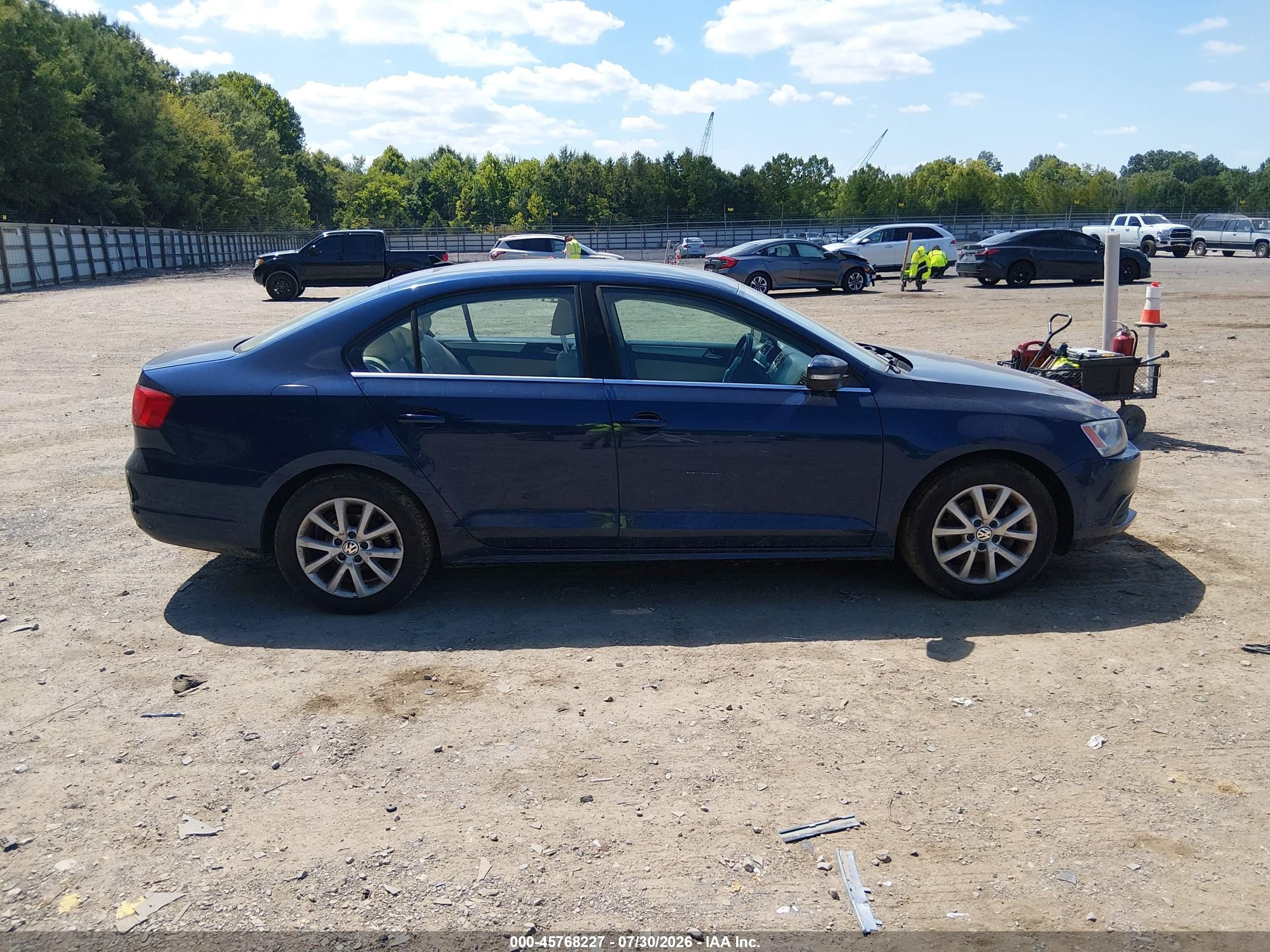 2014 Volkswagen Jetta 1.8t Se Blue vin: 3VWD07AJ1EM289800