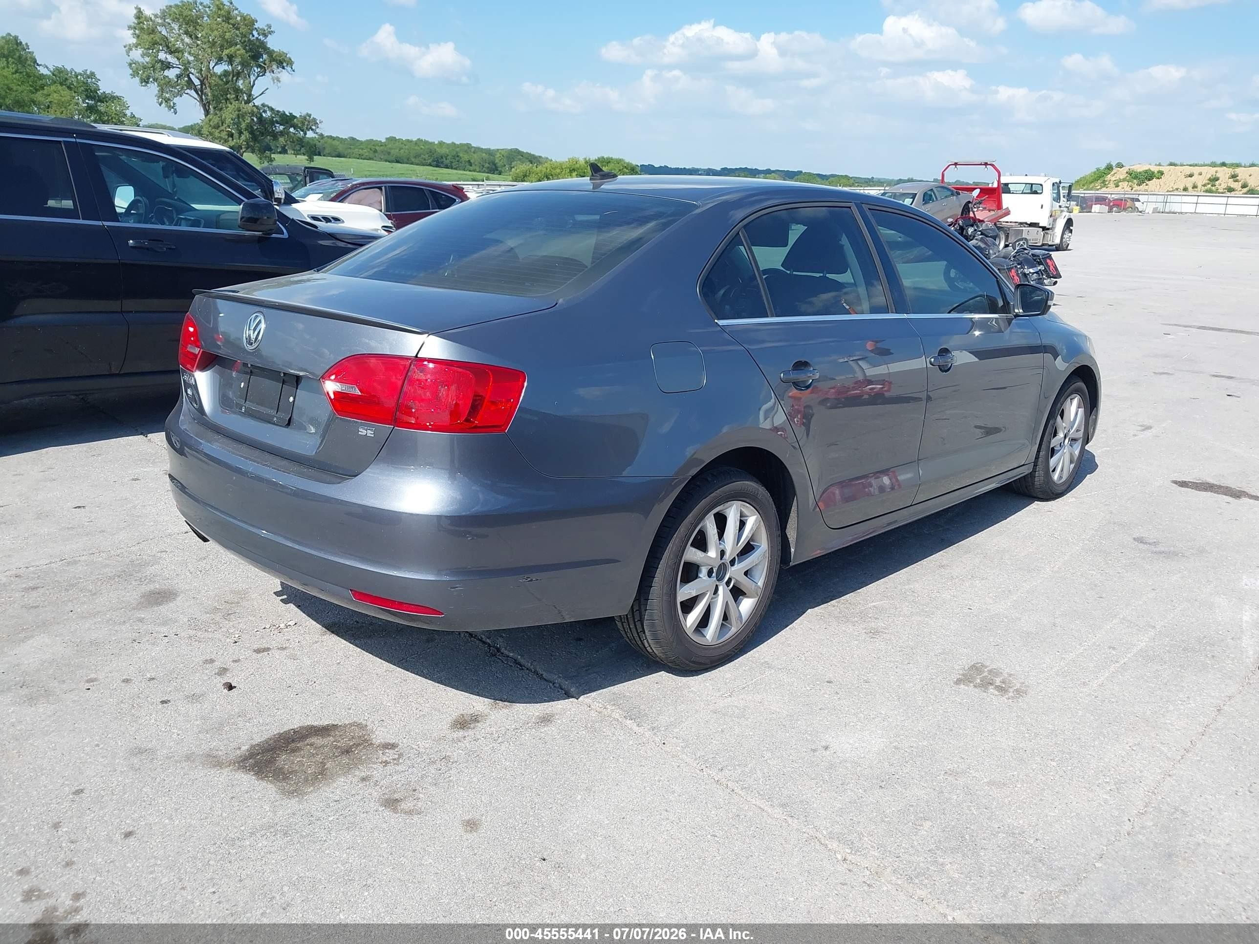 2014 Volkswagen Jetta 1.8t Se Gray vin: 3VWD07AJ1EM380601