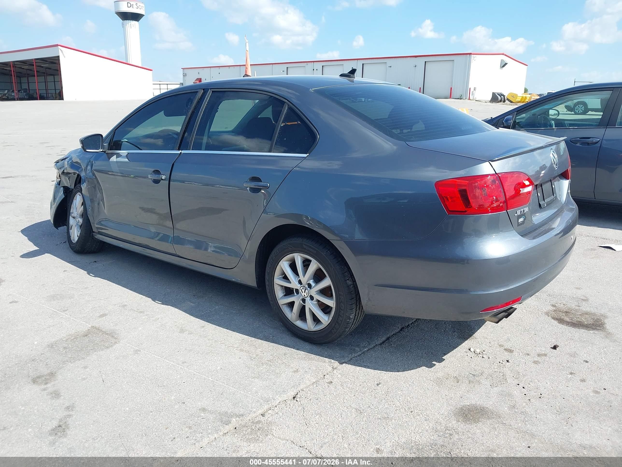 2014 Volkswagen Jetta 1.8t Se Gray vin: 3VWD07AJ1EM380601