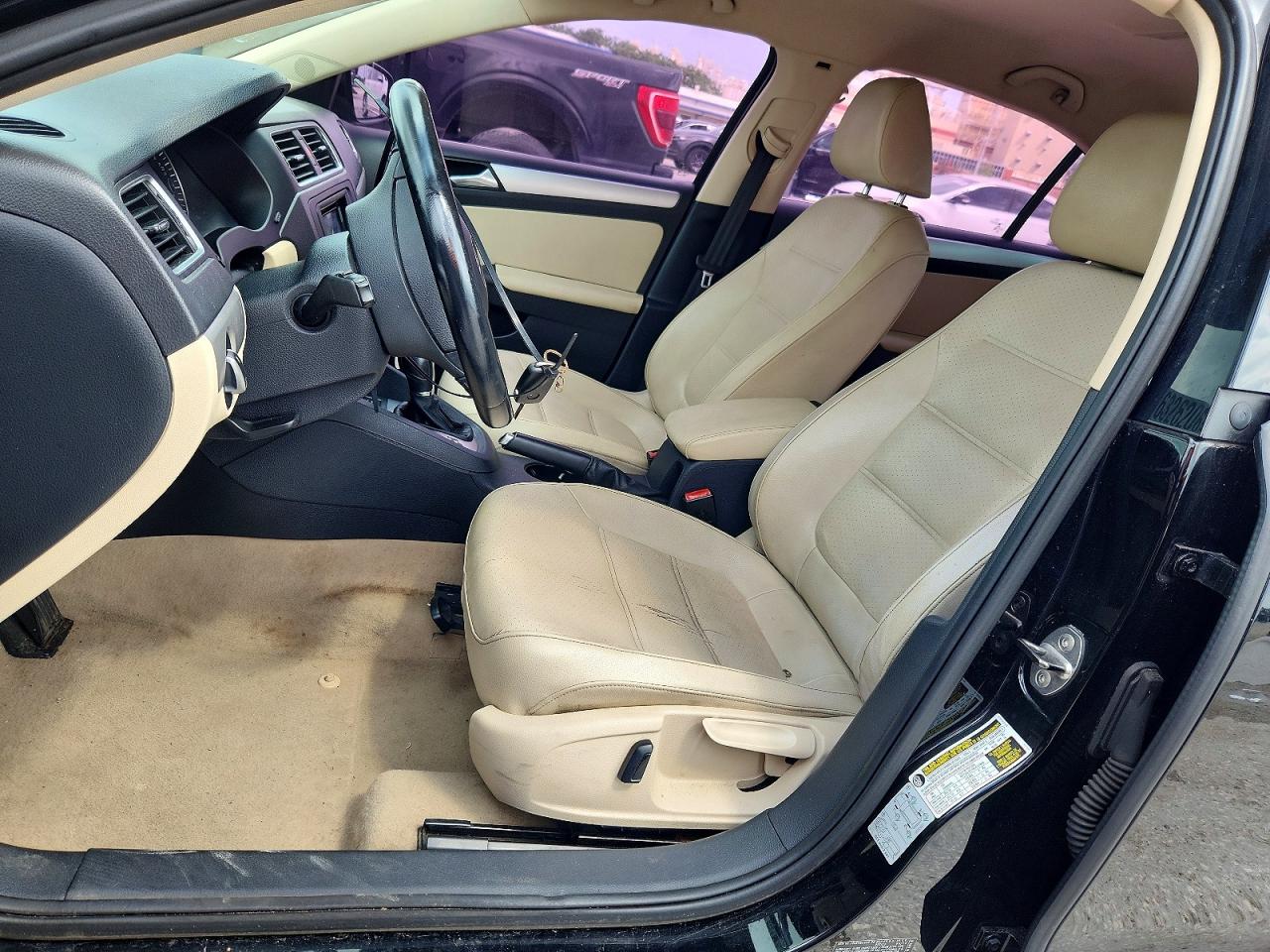 2014 Volkswagen Jetta Se Black vin: 3VWD07AJ1EM438576
