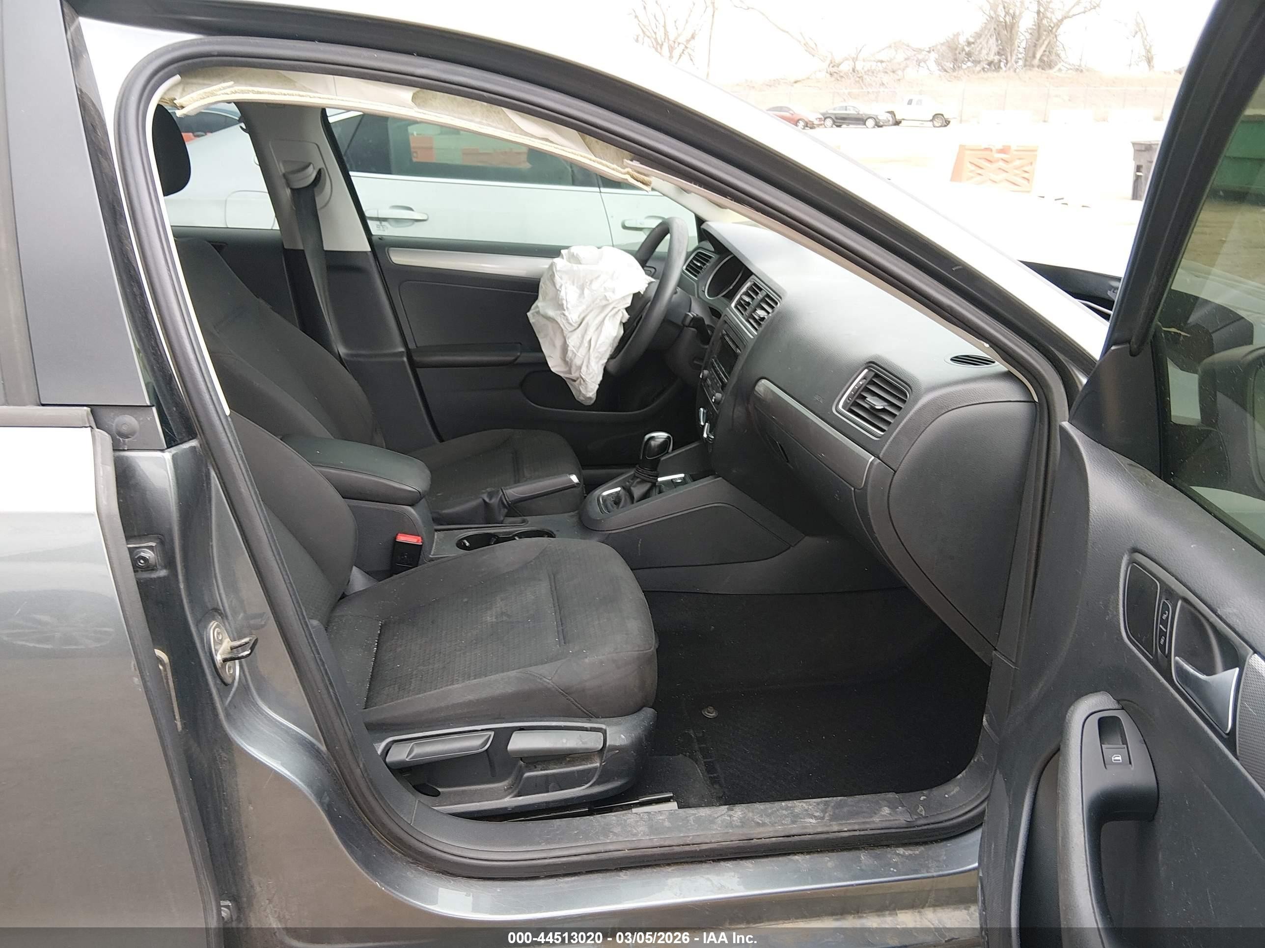 2015 Volkswagen Jetta 1.8t Se Gray vin: 3VWD07AJ1FM209669
