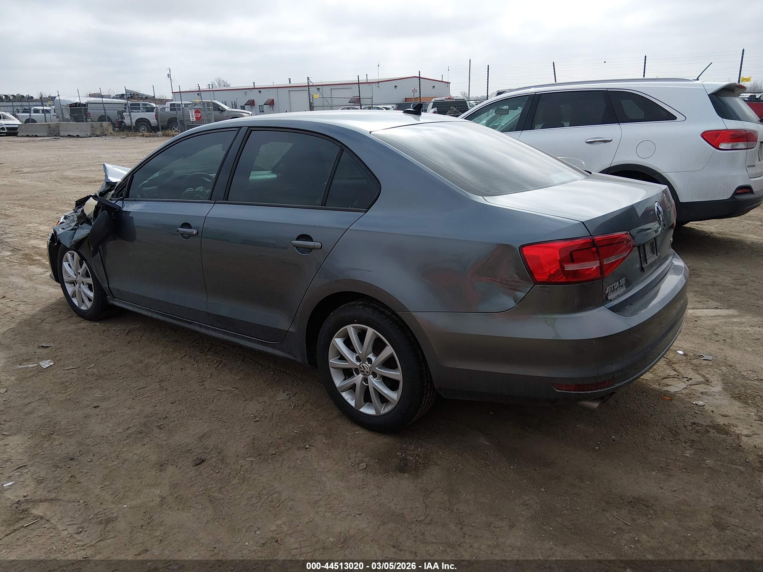 2015 Volkswagen Jetta 1.8t Se Gray vin: 3VWD07AJ1FM209669