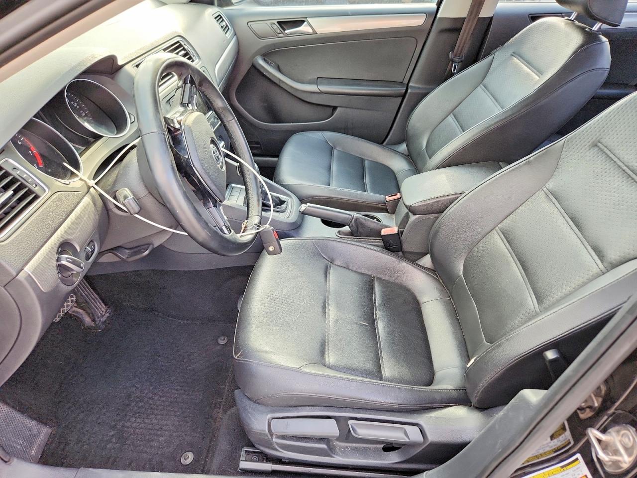 2015 Volkswagen Jetta Se Black vin: 3VWD07AJ1FM403747