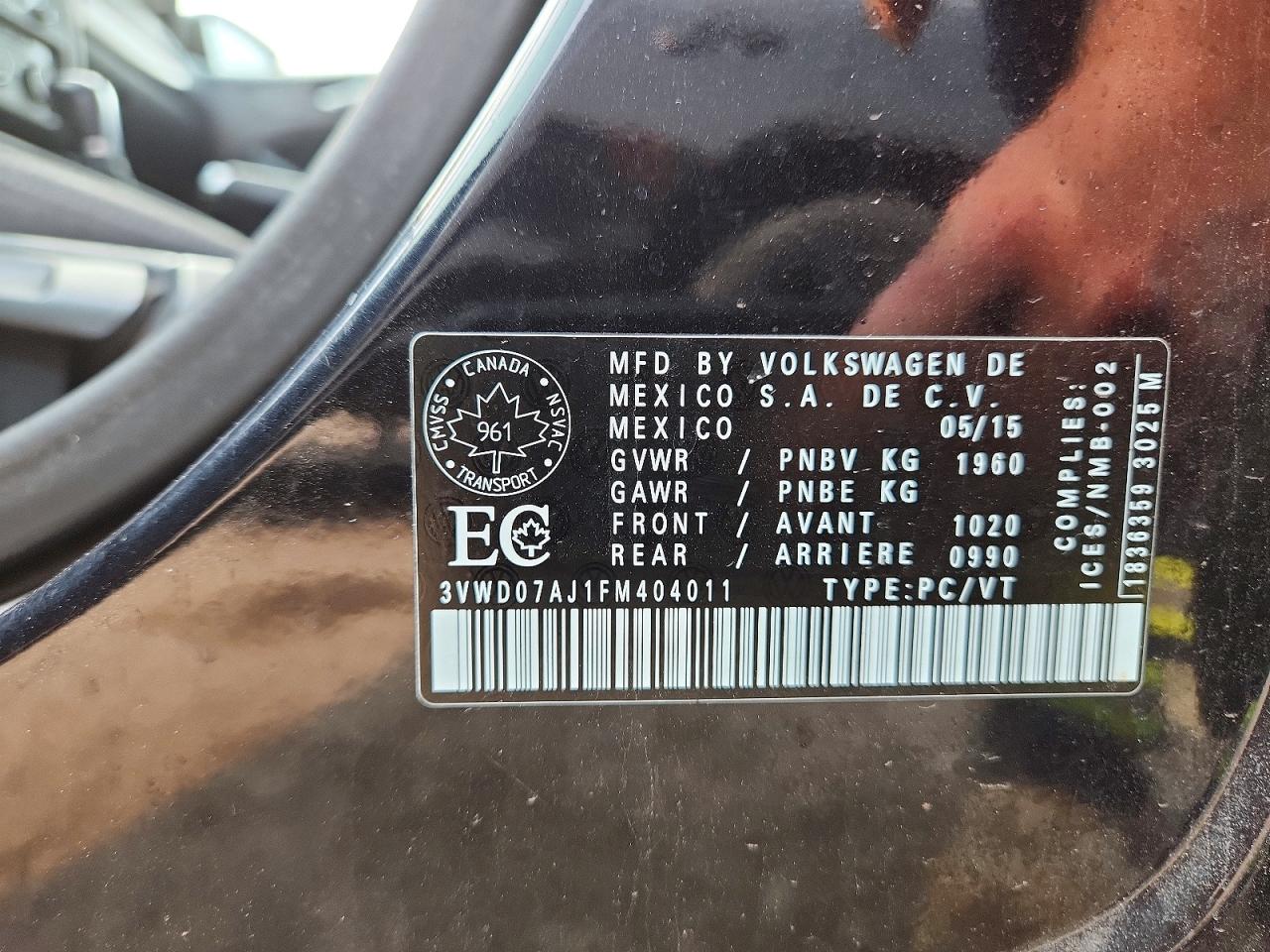 2015 Volkswagen Jetta Se Black vin: 3VWD07AJ1FM404011