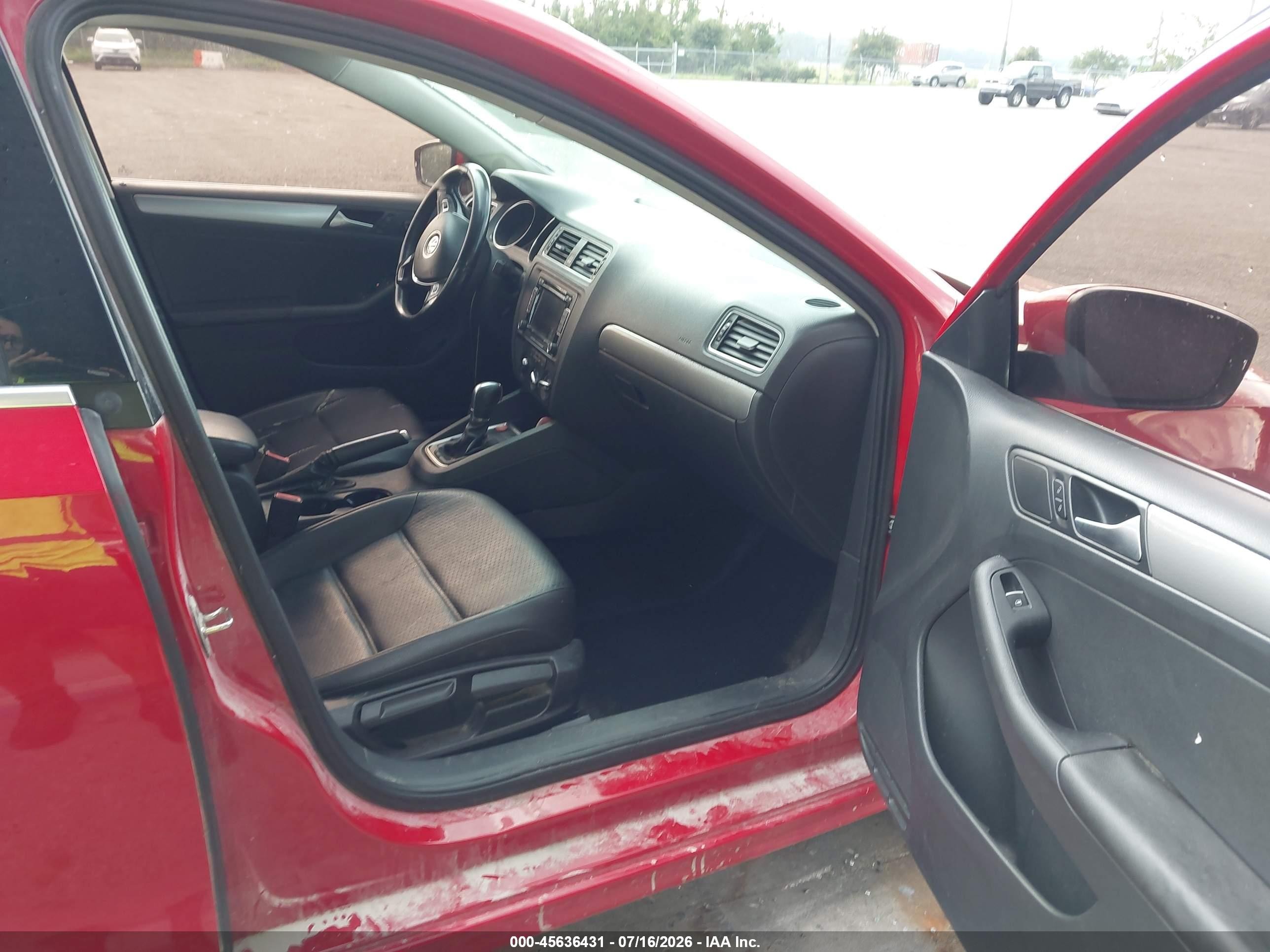 2015 Volkswagen Jetta 1.8t Se Красный vin: 3VWD07AJ1FM411492