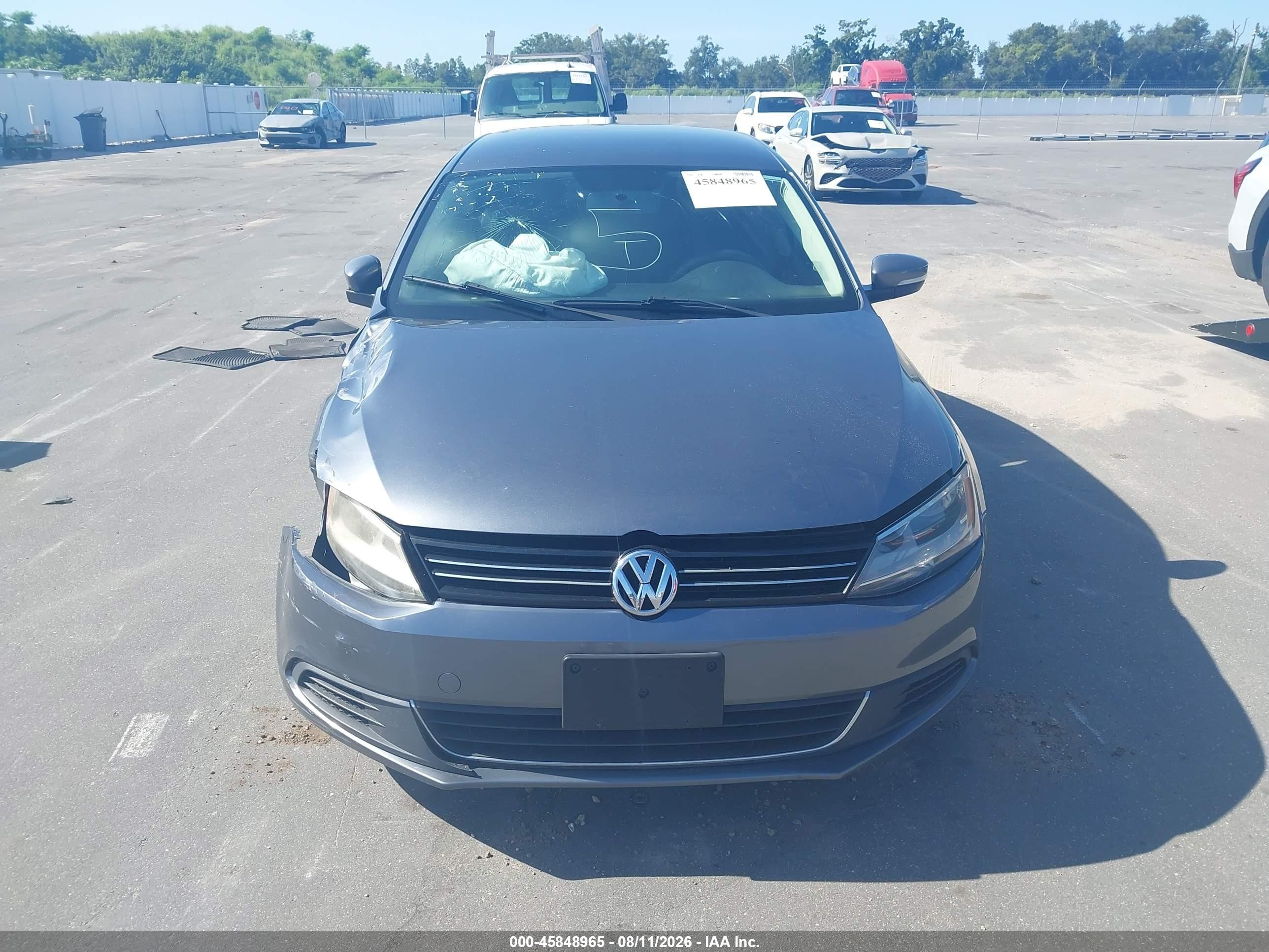 2014 Volkswagen Jetta 1.8t Se Gray vin: 3VWD07AJ2EM282872