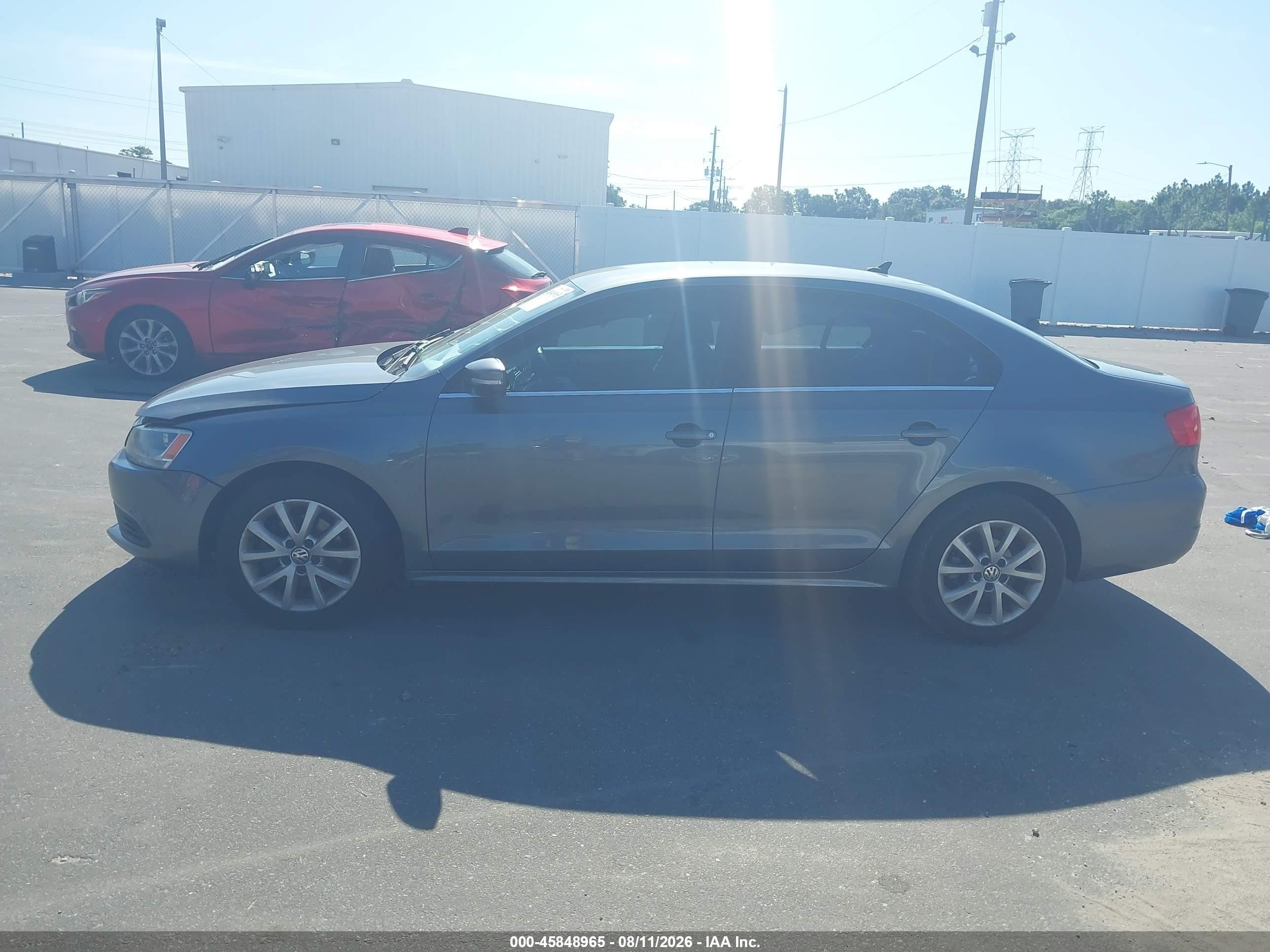 2014 Volkswagen Jetta 1.8t Se Gray vin: 3VWD07AJ2EM282872
