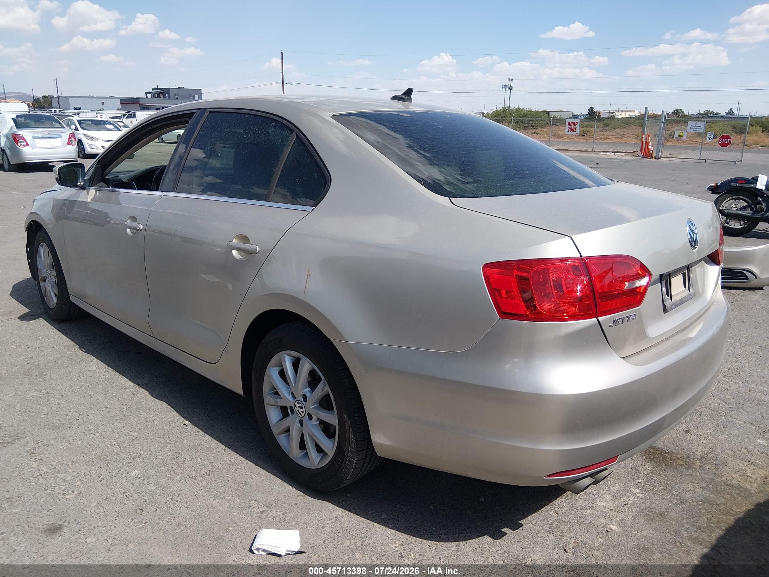2014 Volkswagen Jetta 1.8t Se Gold vin: 3VWD07AJ2EM286596