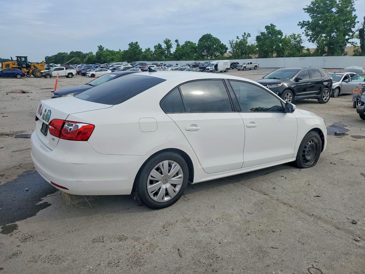2014 Volkswagen Jetta Se Белый vin: 3VWD07AJ2EM370918