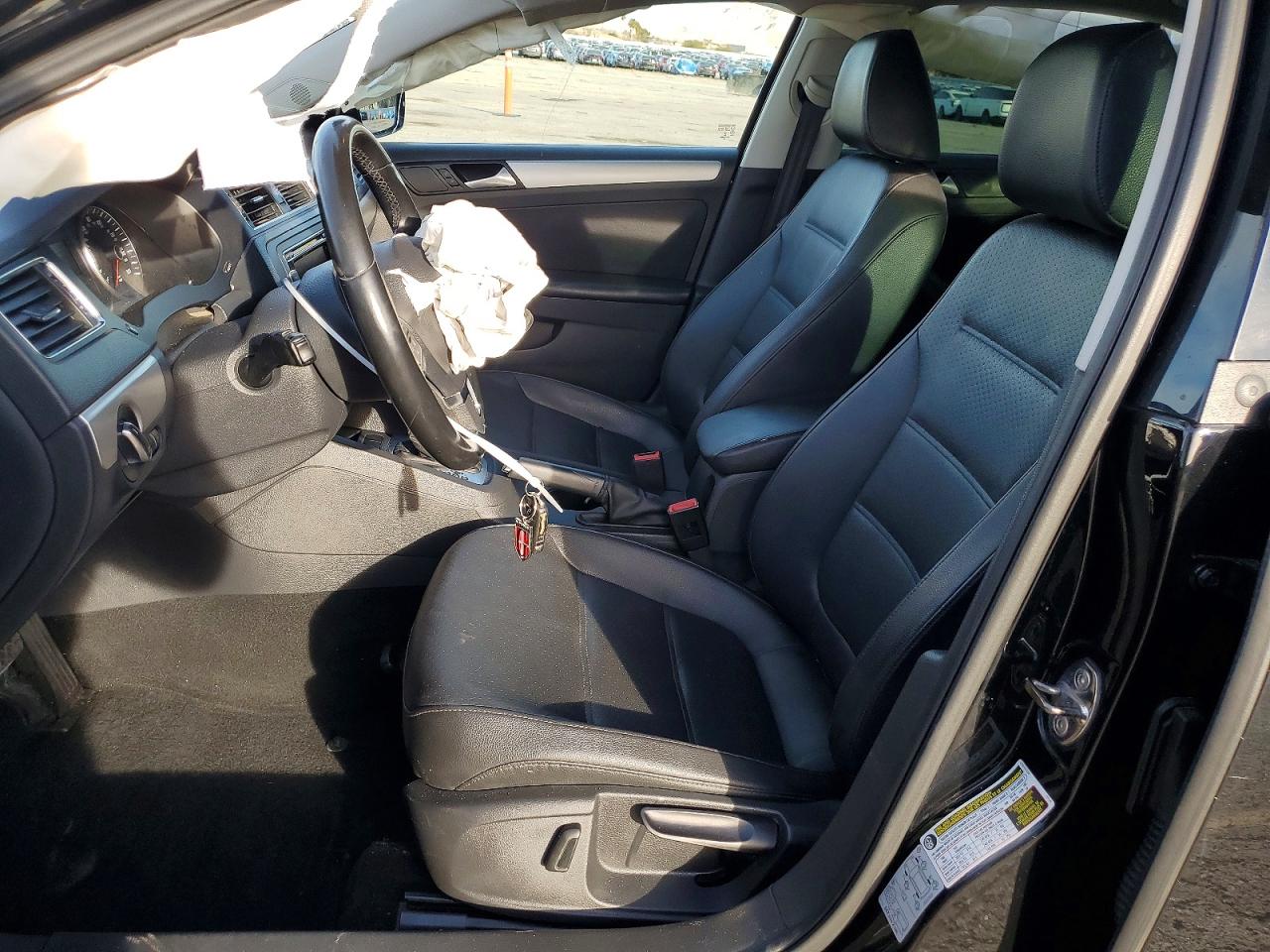 2014 Volkswagen Jetta Se Black vin: 3VWD07AJ2EM429577