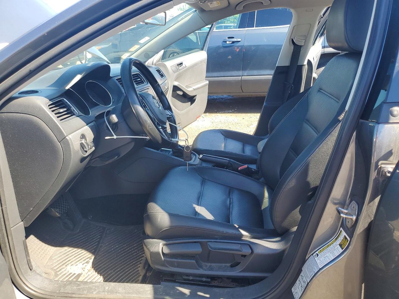 2015 Volkswagen Jetta Se Gray vin: 3VWD07AJ2FM237643