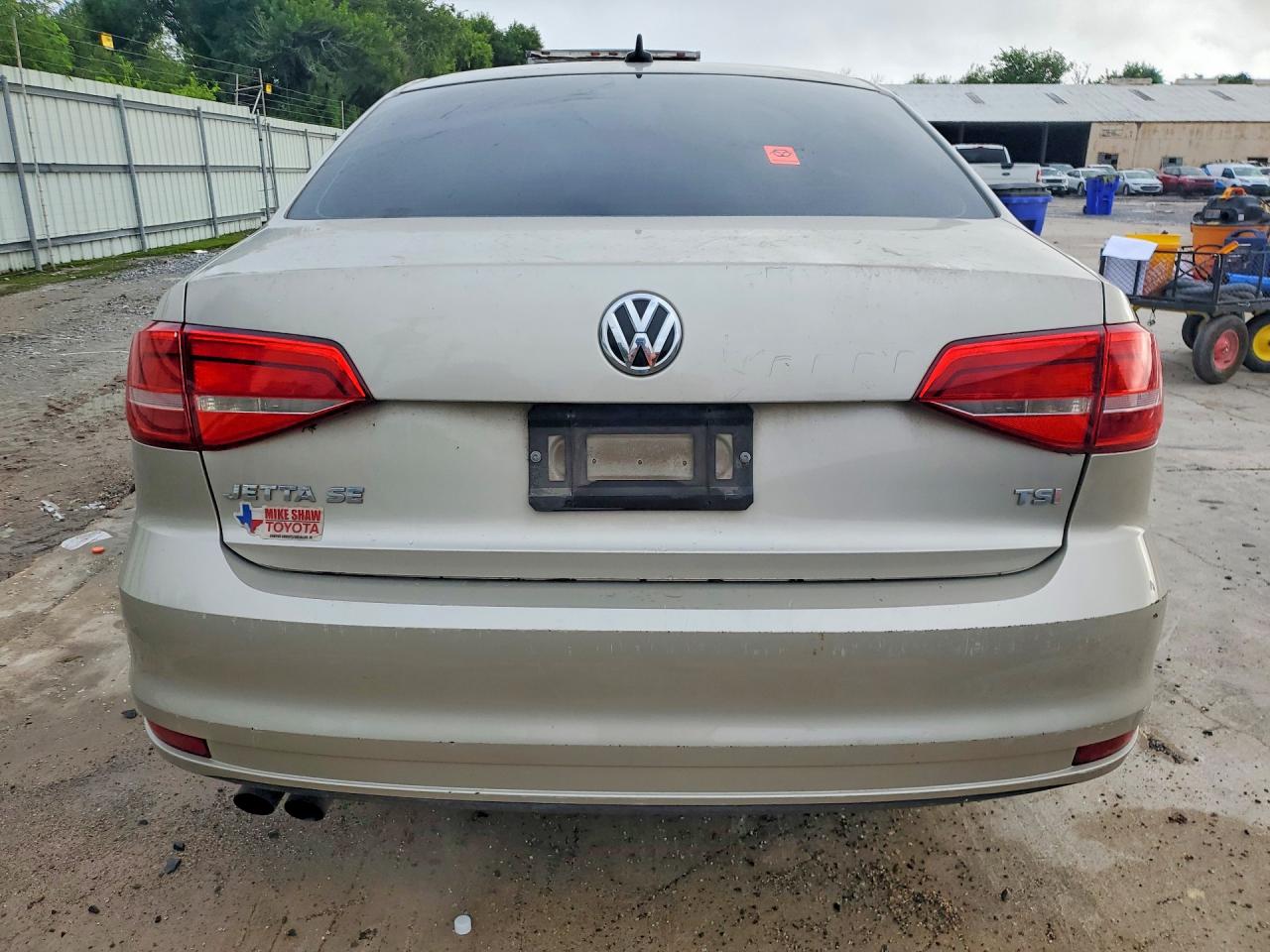 2015 Volkswagen Jetta Se Gold vin: 3VWD07AJ2FM268116