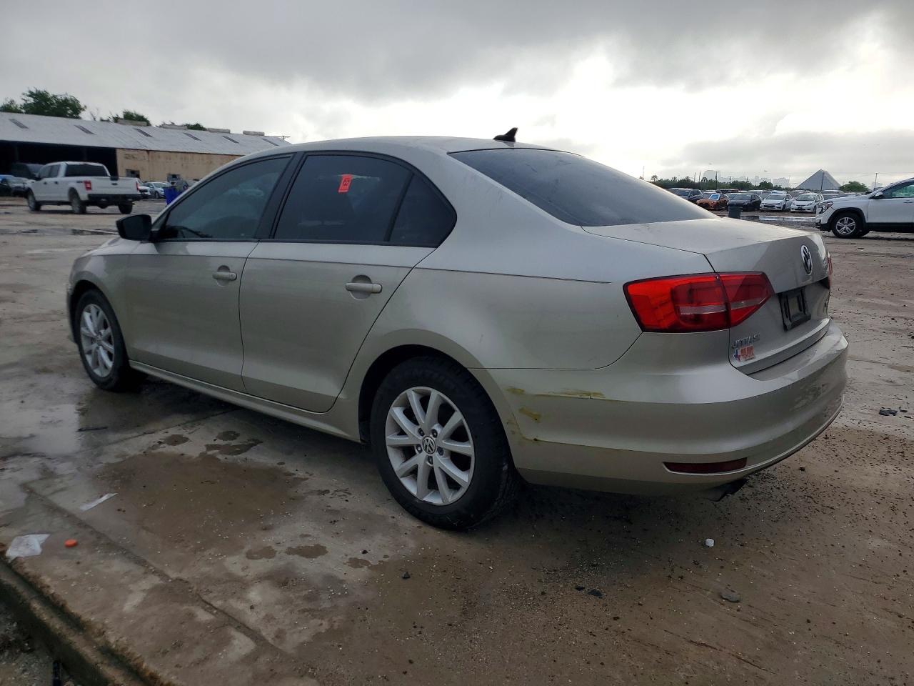 2015 Volkswagen Jetta Se Gold vin: 3VWD07AJ2FM268116
