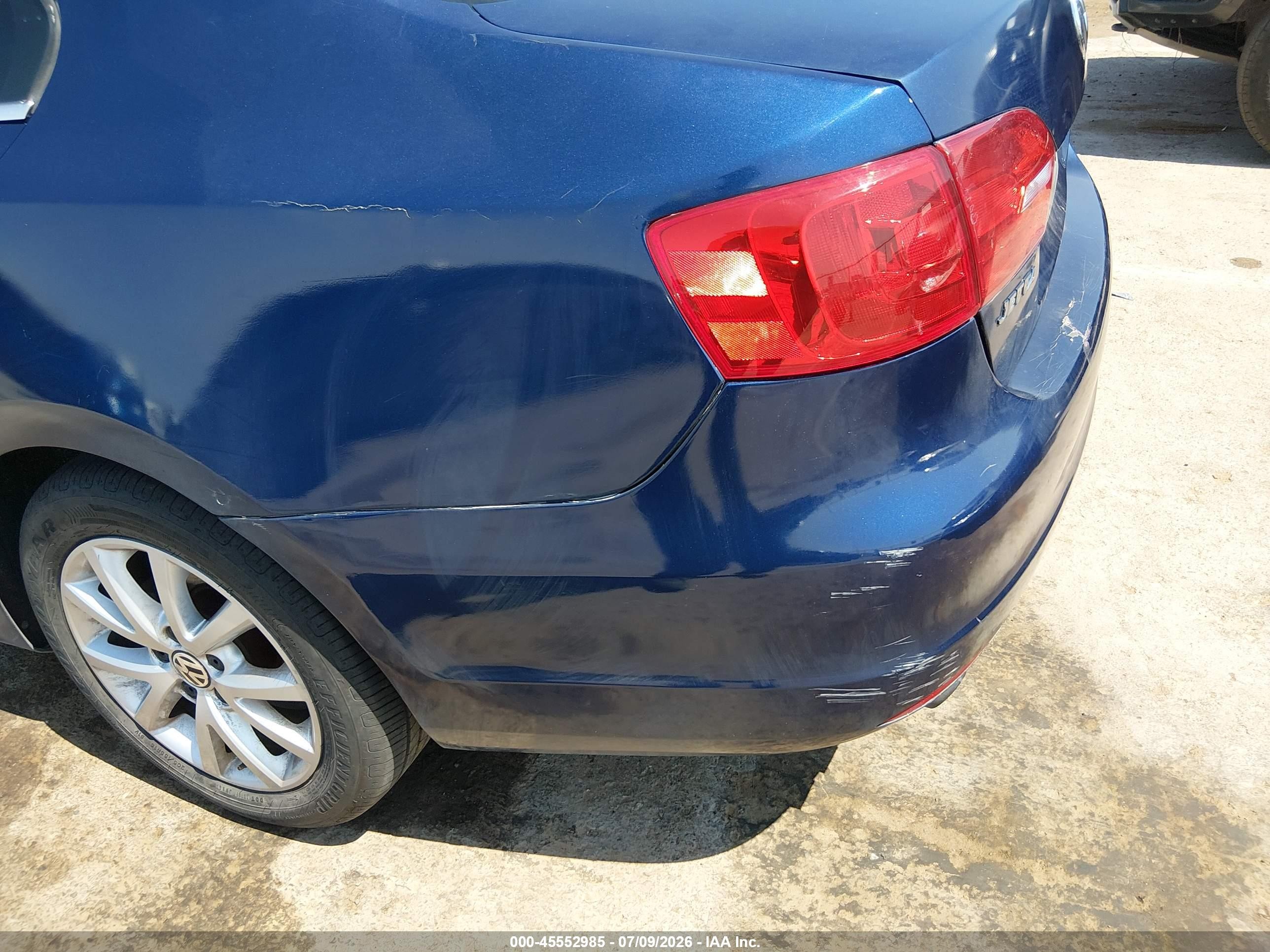 2014 Volkswagen Jetta 1.8t Se Blue vin: 3VWD07AJ3EM236774