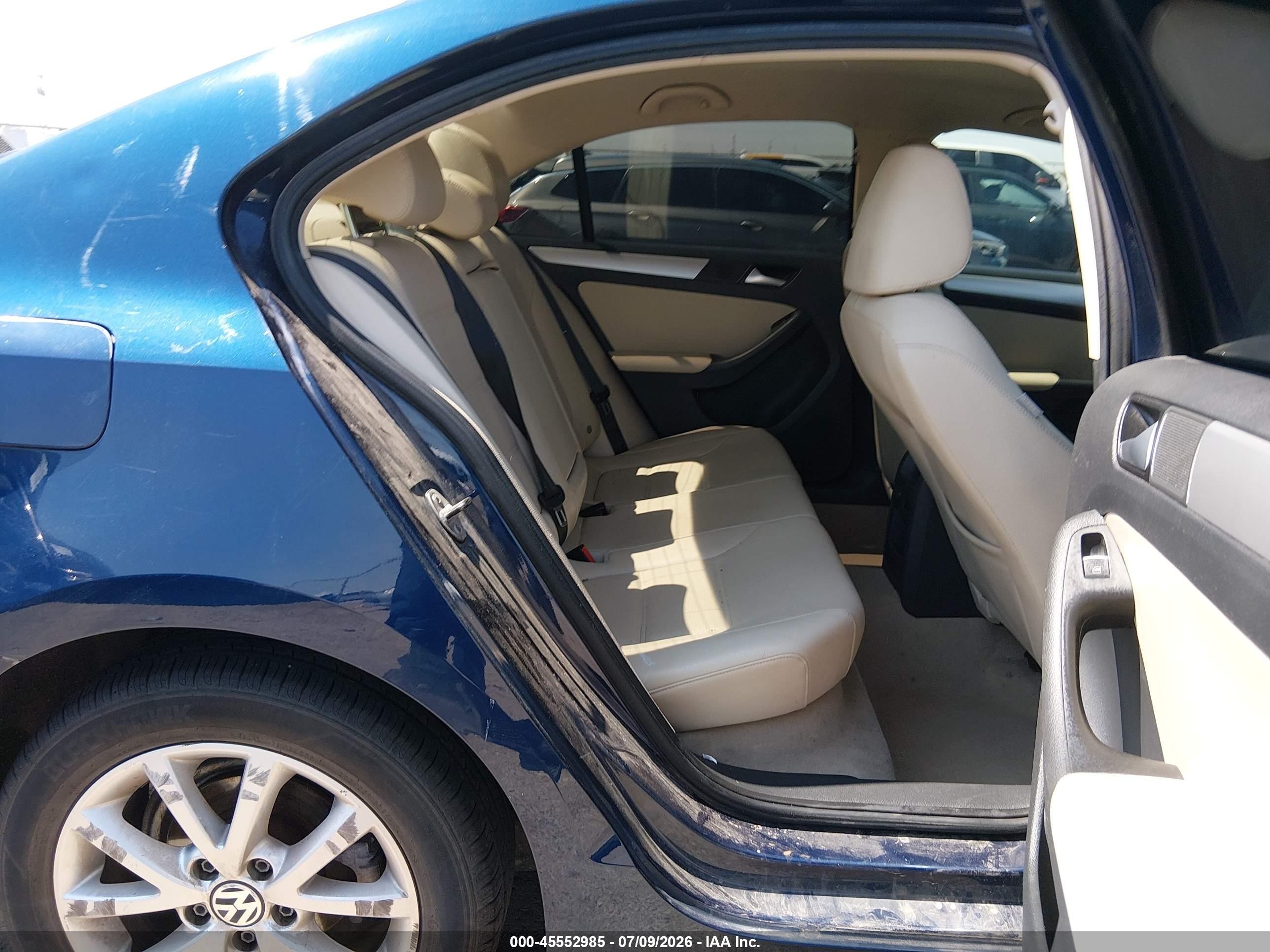 2014 Volkswagen Jetta 1.8t Se Blue vin: 3VWD07AJ3EM236774