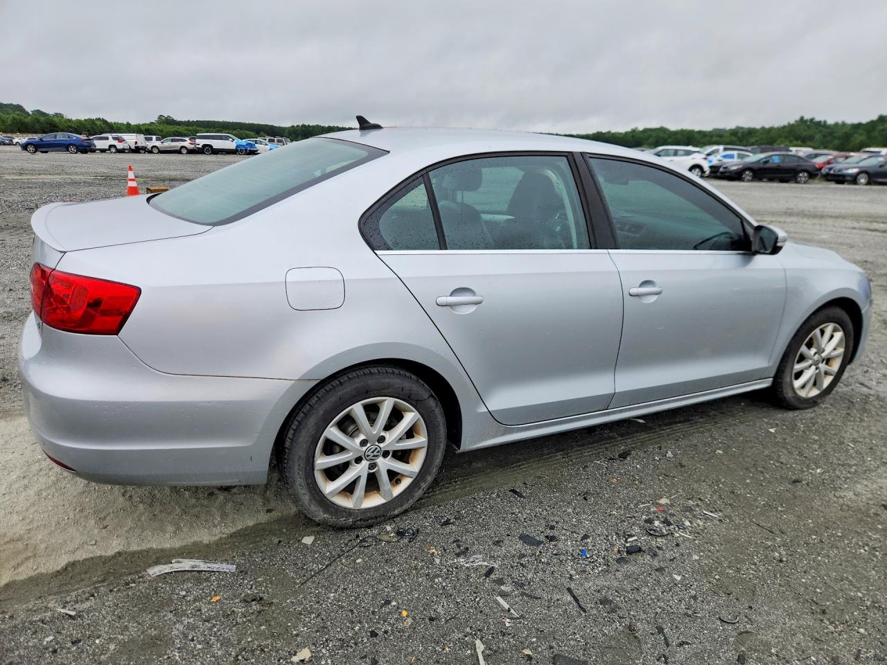 2014 Volkswagen Jetta Se Silver vin: 3VWD07AJ3EM317130