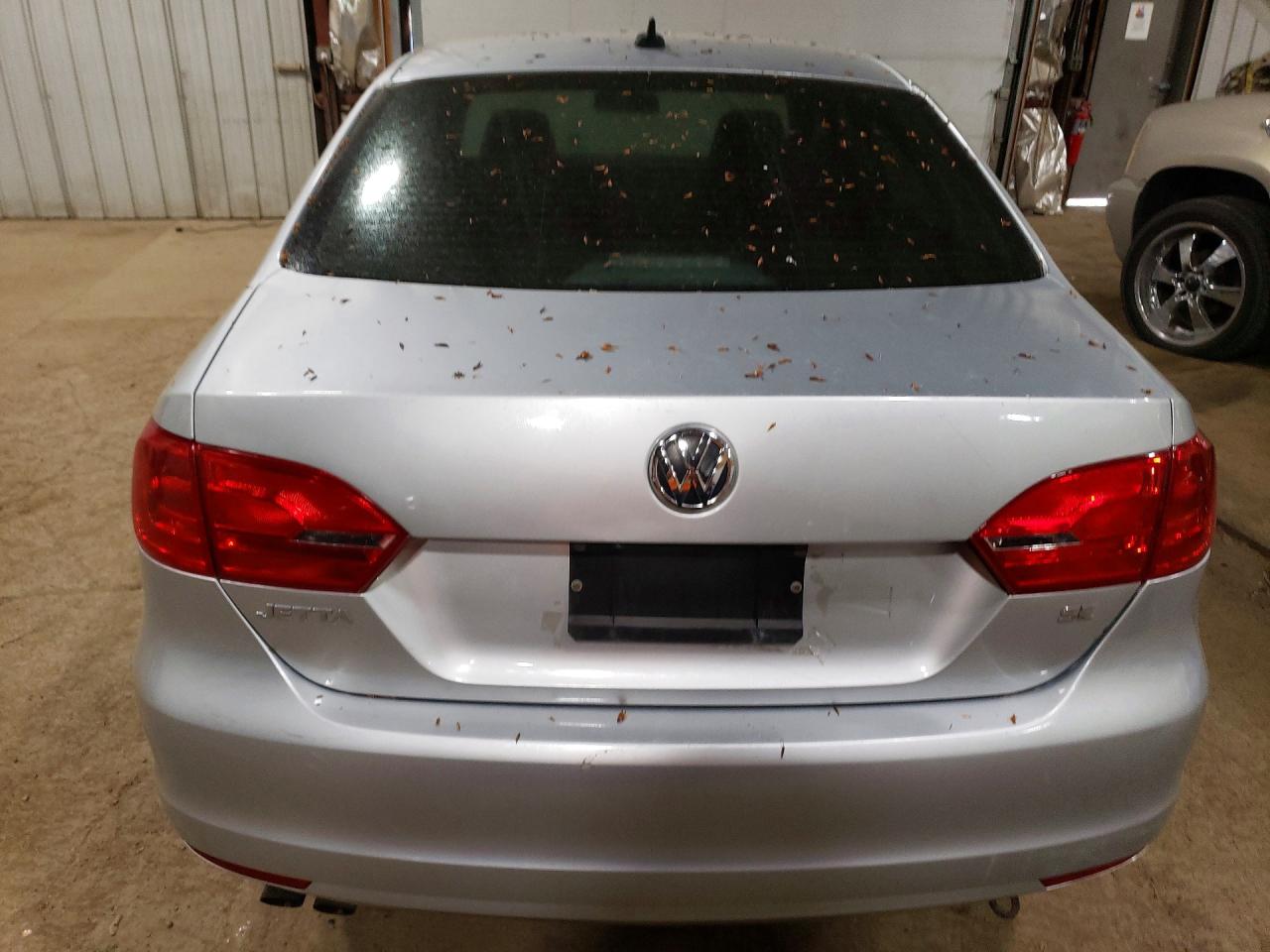 2014 Volkswagen Jetta Se Silver vin: 3VWD07AJ3EM379725