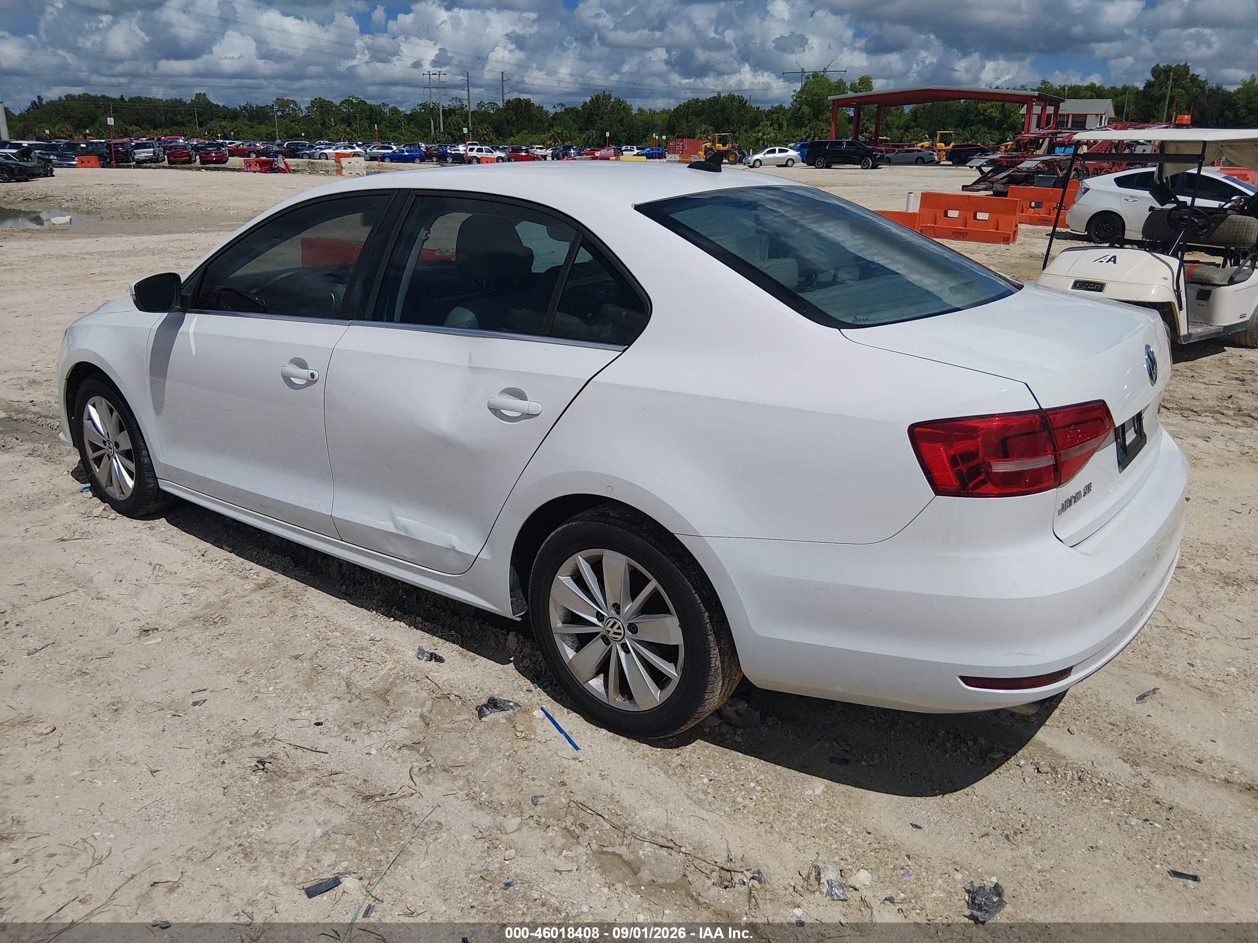 2015 Volkswagen Jetta 1.8t Se White vin: 3VWD07AJ3FM310793