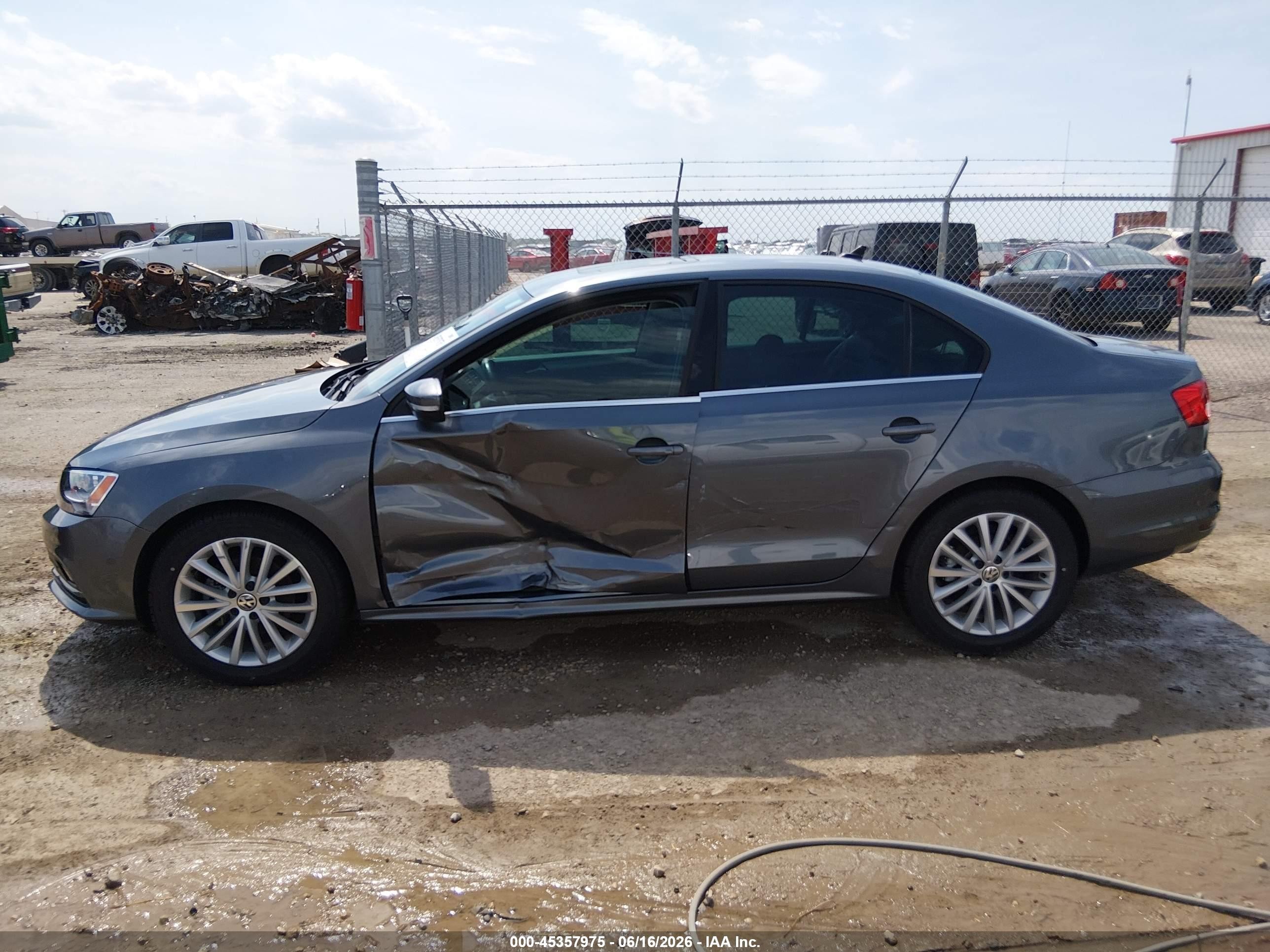 2015 Volkswagen Jetta 1.8t Se Gray vin: 3VWD07AJ3FM329473