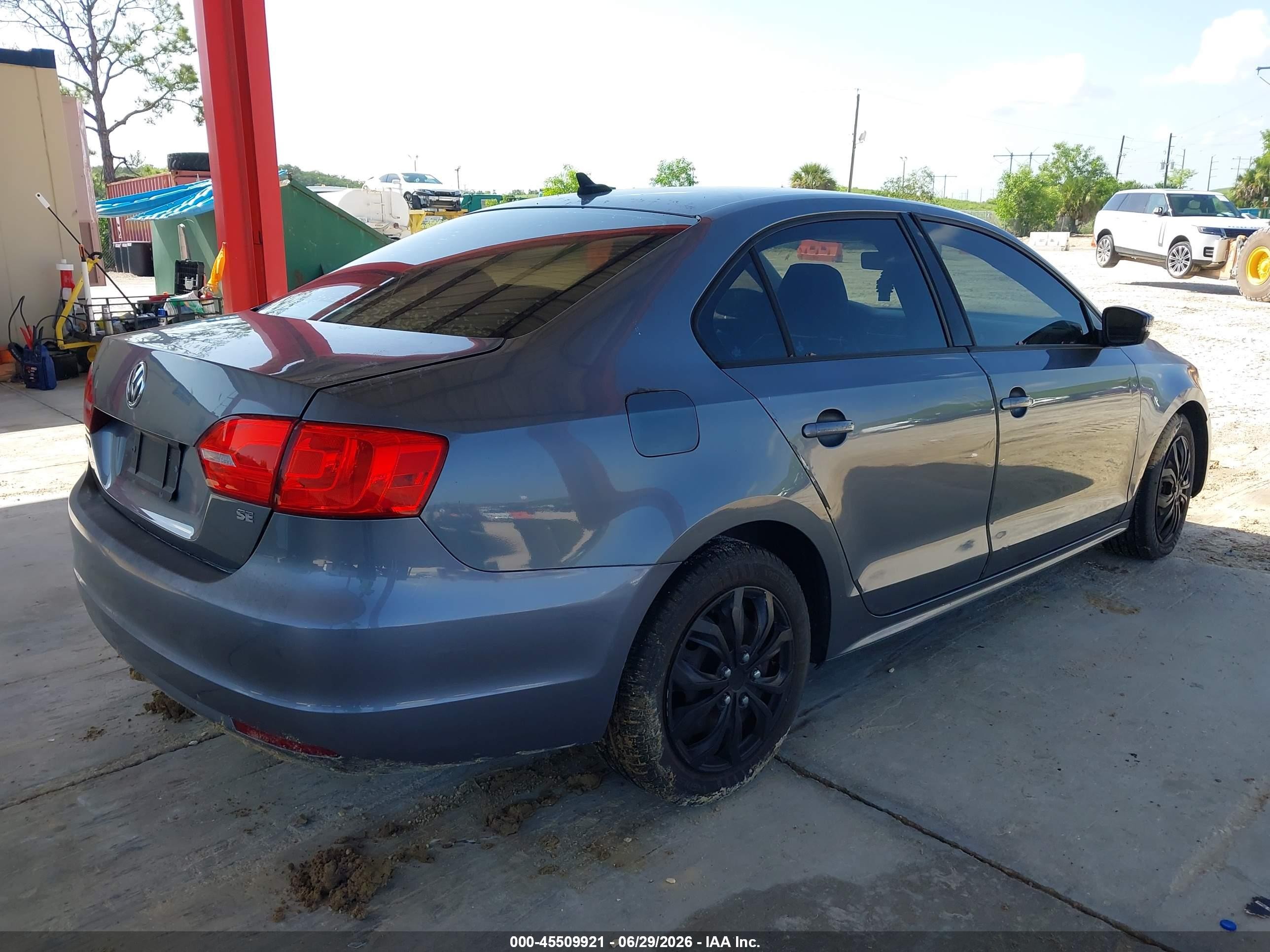 2014 Volkswagen Jetta 1.8t Se Gray vin: 3VWD07AJ4EM236489