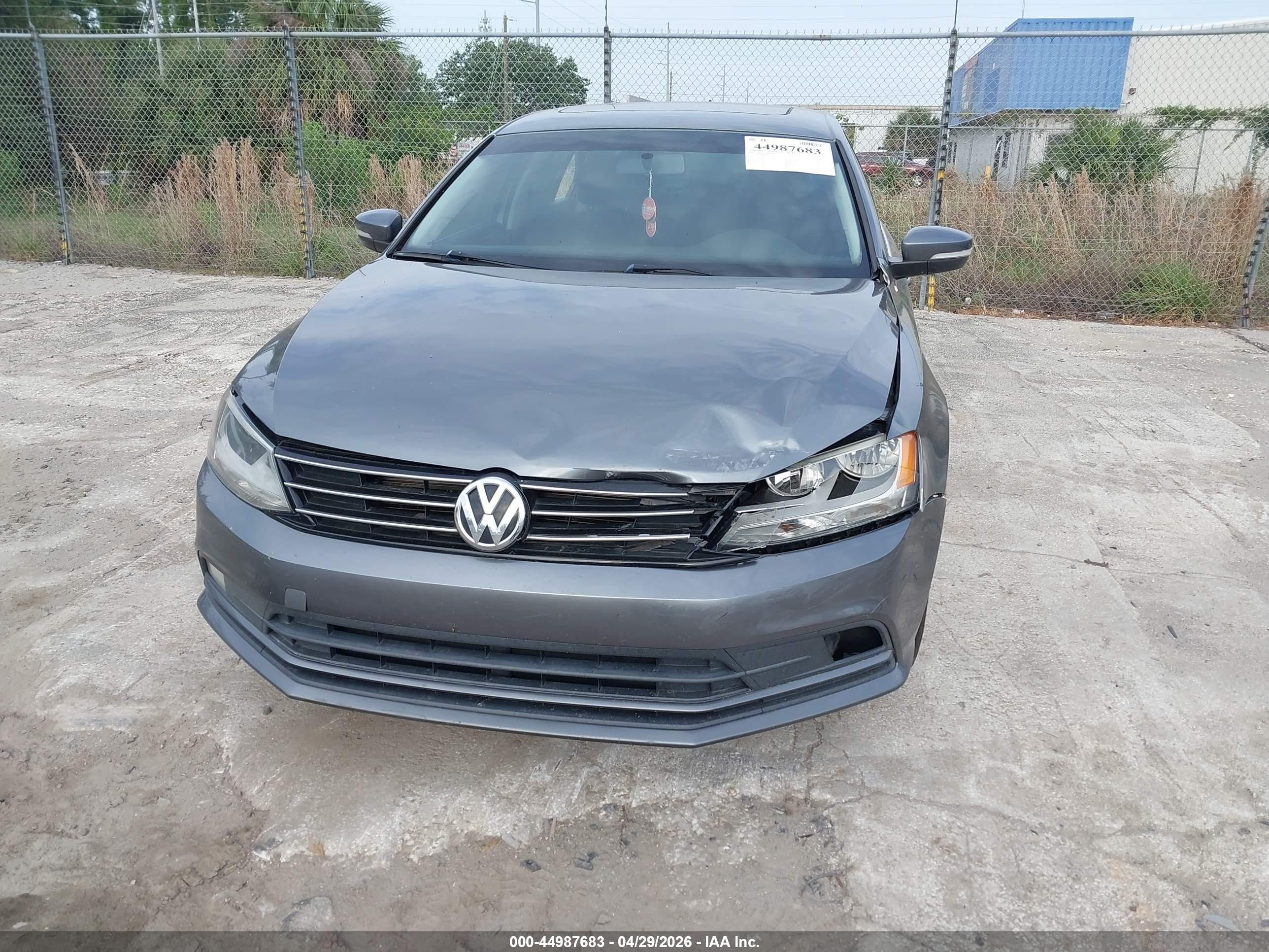 2015 Volkswagen Jetta 1.8t Se Gray vin: 3VWD07AJ4FM325786