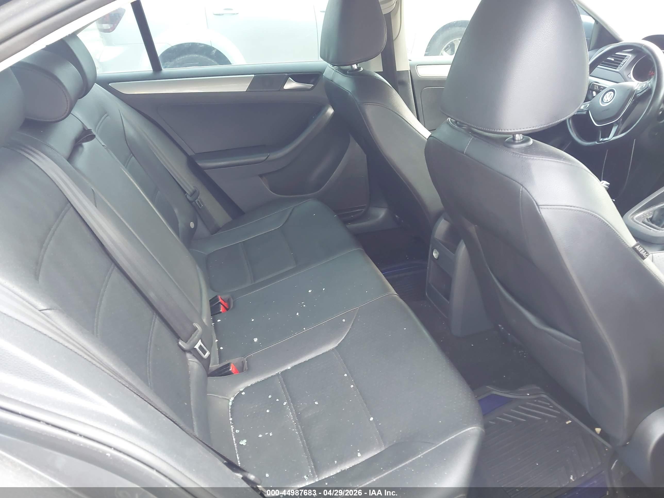 2015 Volkswagen Jetta 1.8t Se Gray vin: 3VWD07AJ4FM325786
