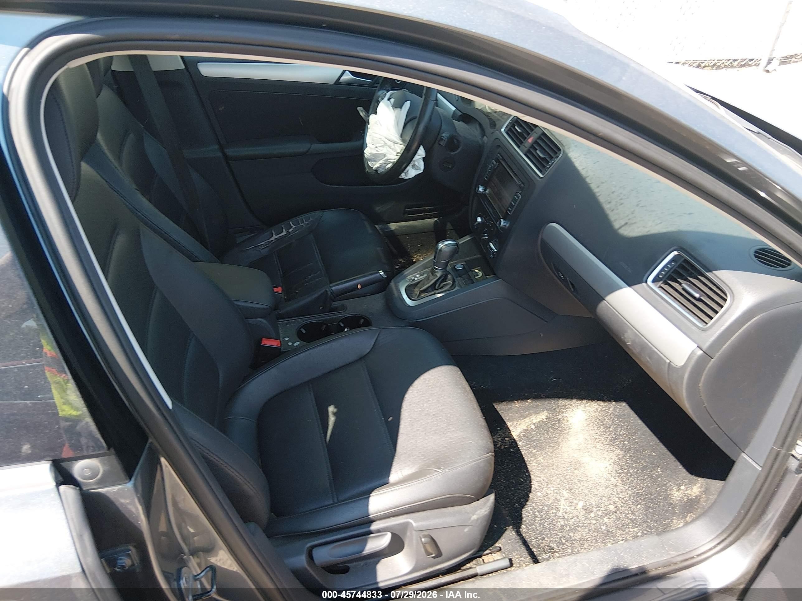 2014 Volkswagen Jetta 1.8t Se Gray vin: 3VWD07AJ5EM209155