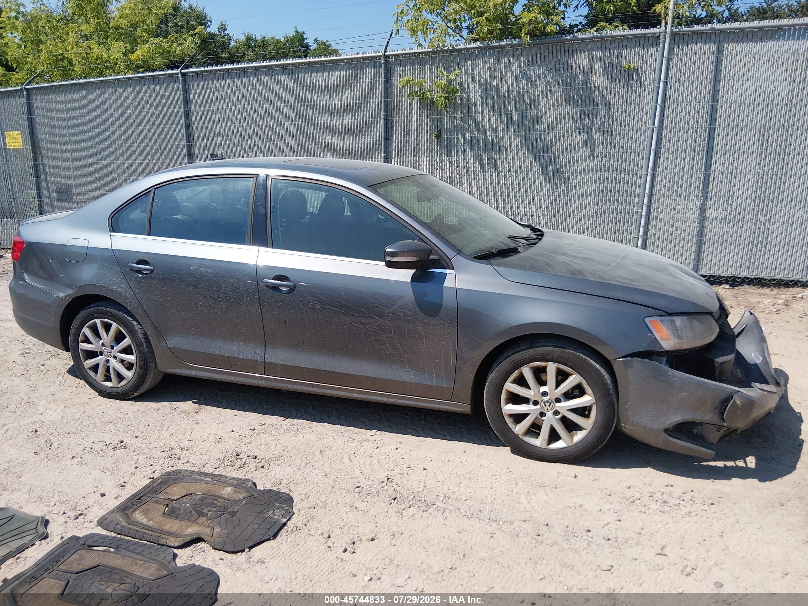 2014 Volkswagen Jetta 1.8t Se Gray vin: 3VWD07AJ5EM209155