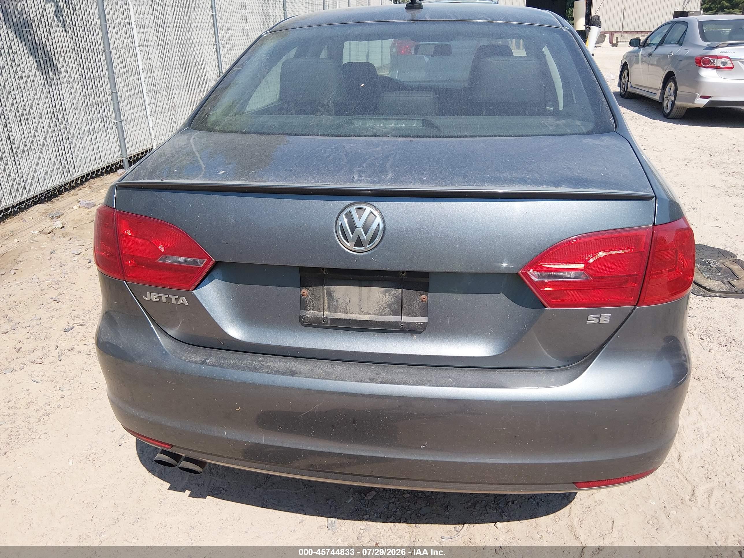 2014 Volkswagen Jetta 1.8t Se Gray vin: 3VWD07AJ5EM209155
