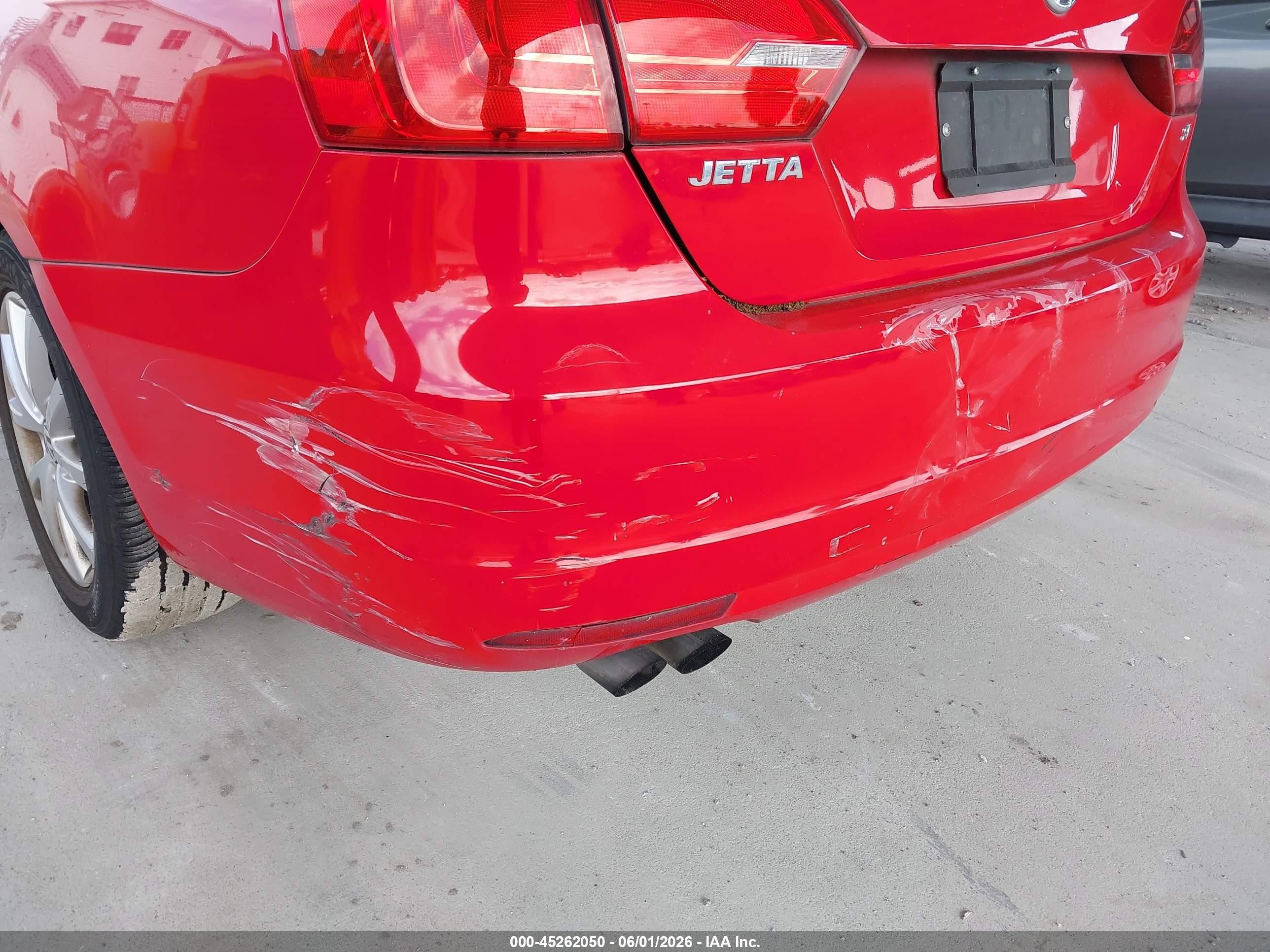 2014 Volkswagen Jetta 1.8t Se Красный vin: 3VWD07AJ5EM379435