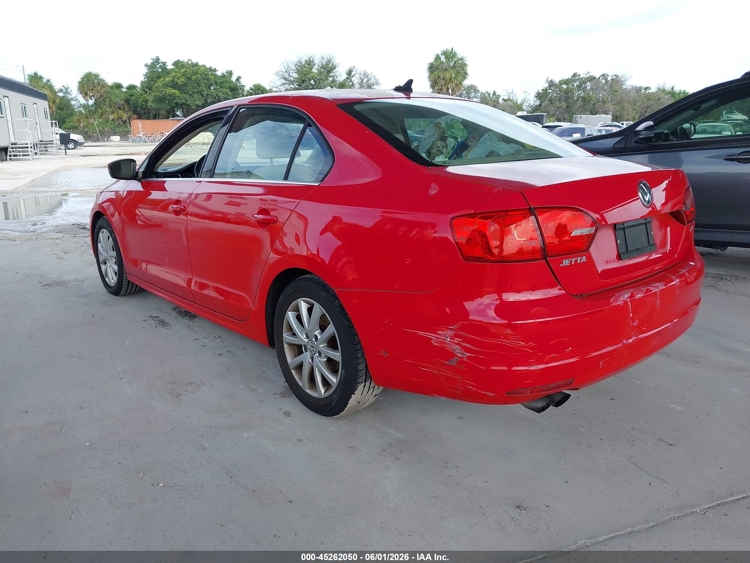 2014 Volkswagen Jetta 1.8t Se Красный vin: 3VWD07AJ5EM379435