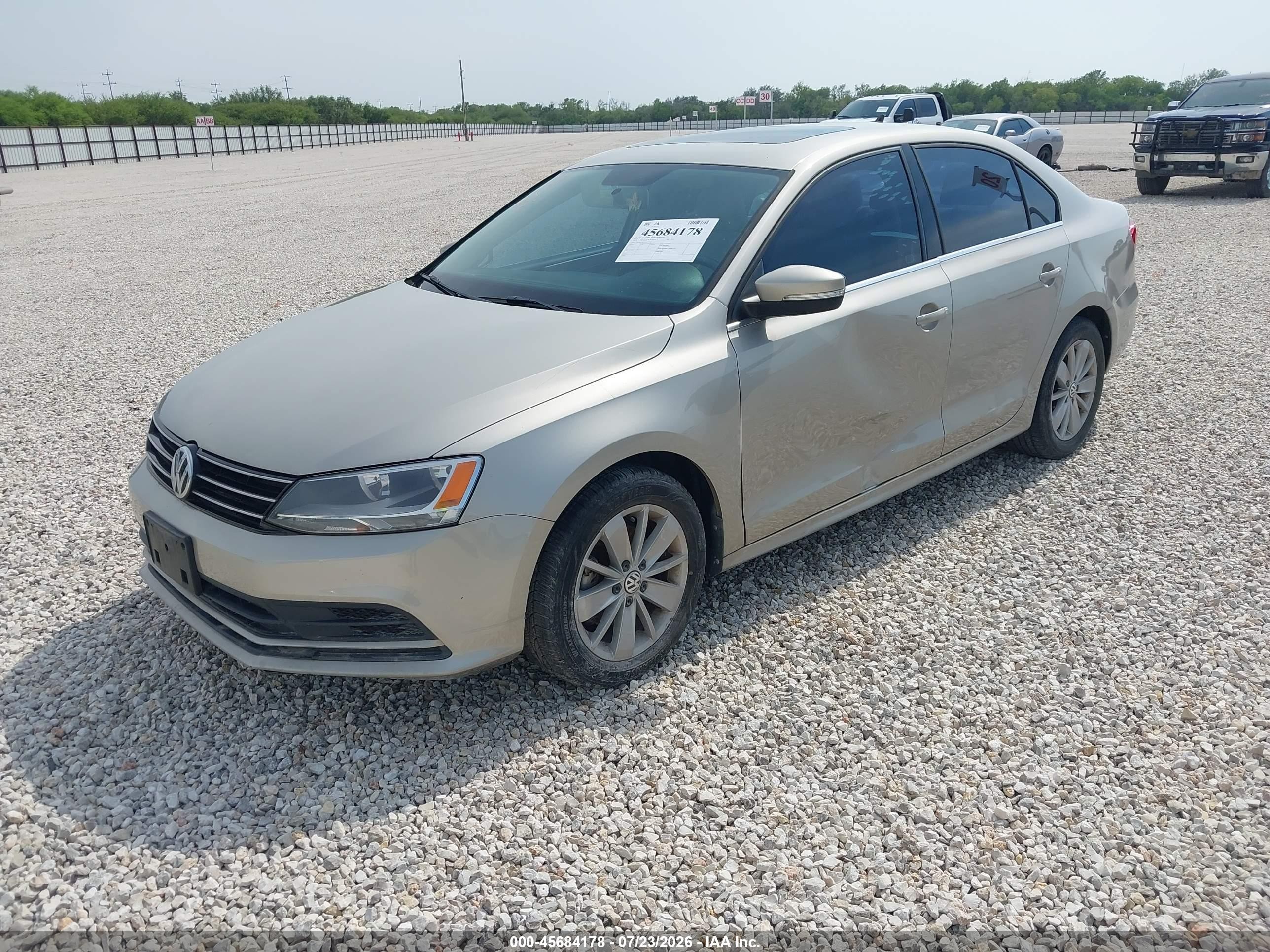 2015 Volkswagen Jetta 1.8t Se Tan vin: 3VWD07AJ5FM337543