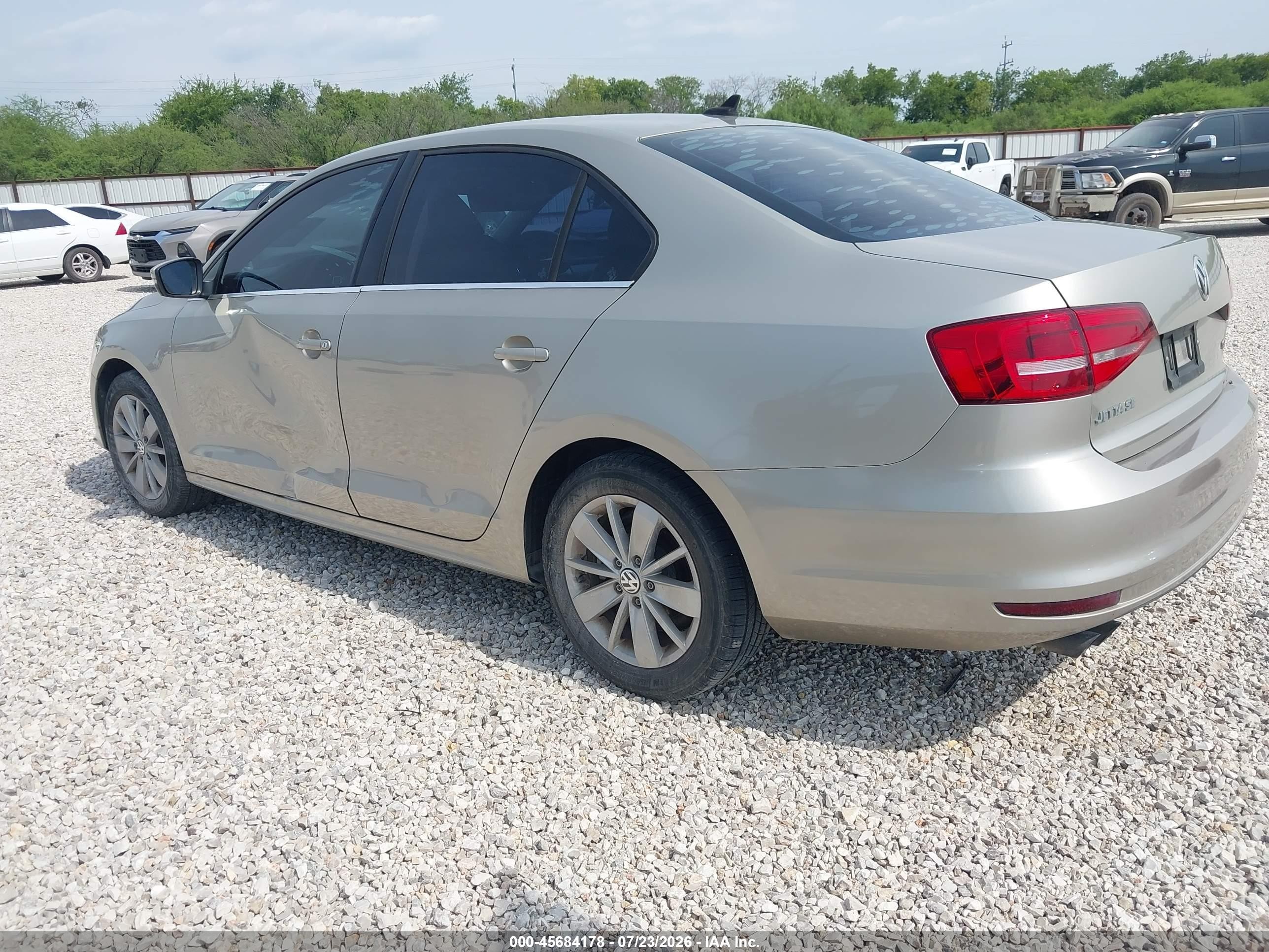 2015 Volkswagen Jetta 1.8t Se Tan vin: 3VWD07AJ5FM337543