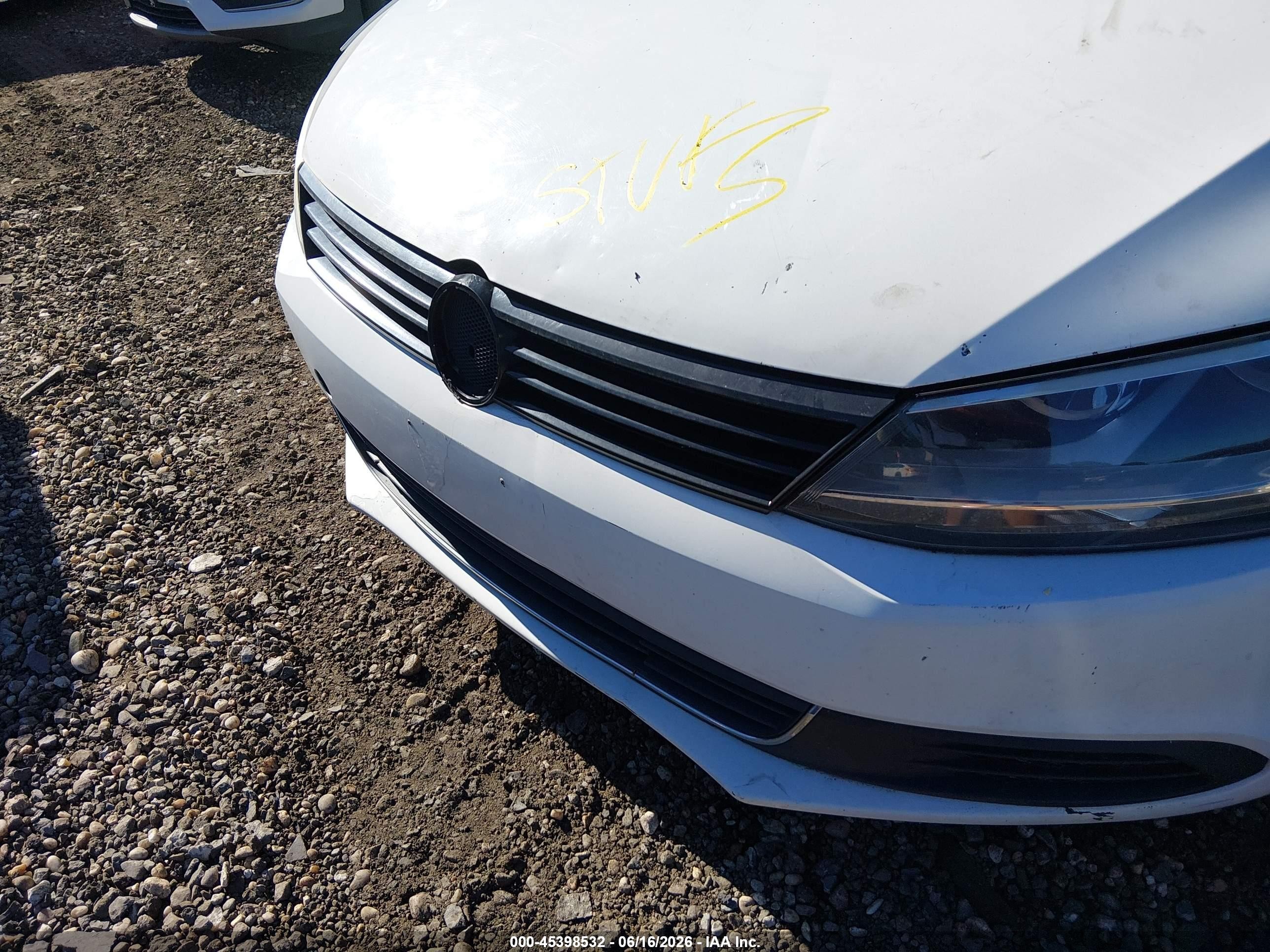 2014 Volkswagen Jetta 1.8t Se White vin: 3VWD07AJ6EM222495