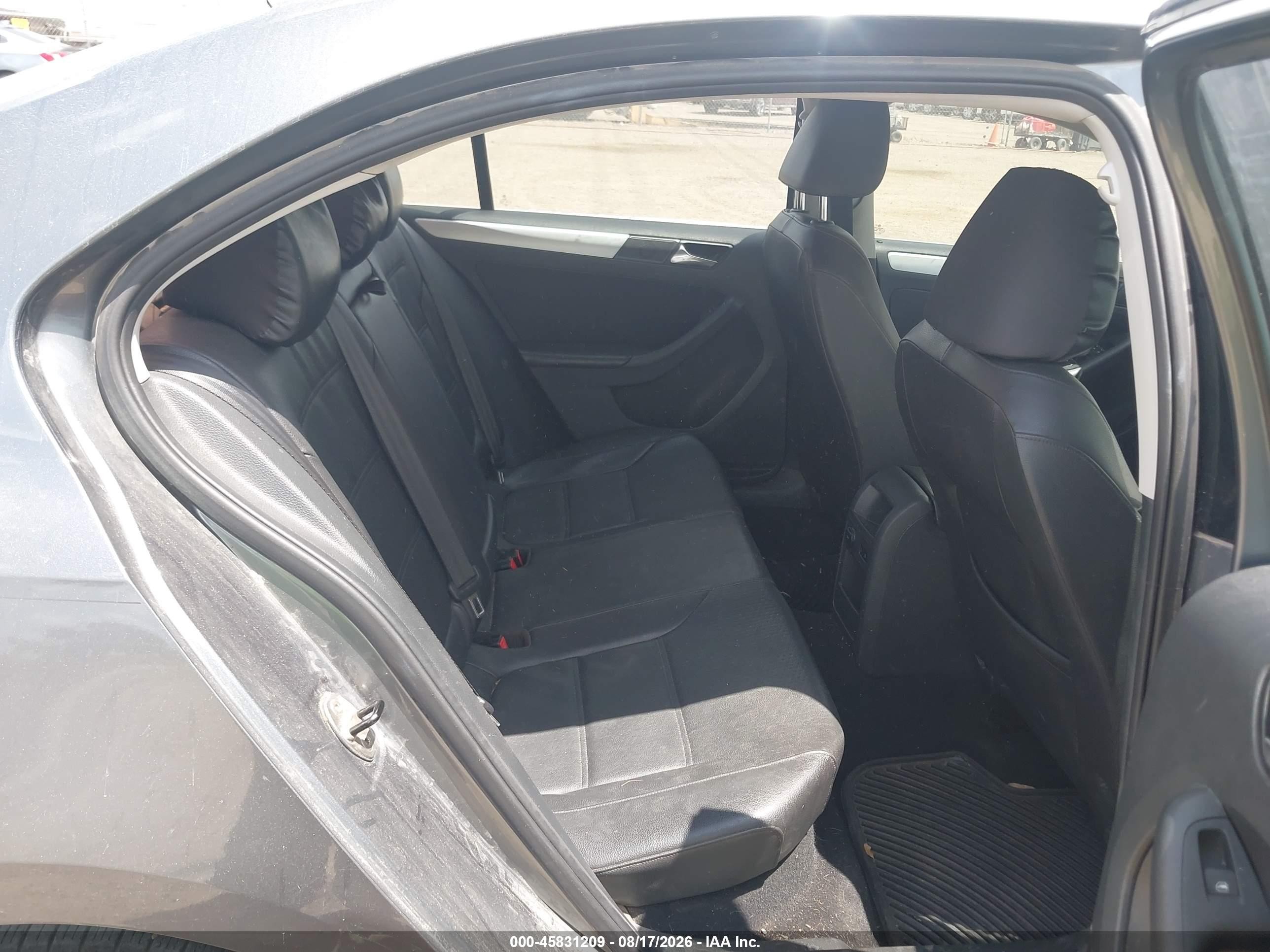 2014 Volkswagen Jetta 1.8t Se Gray vin: 3VWD07AJ6EM336495