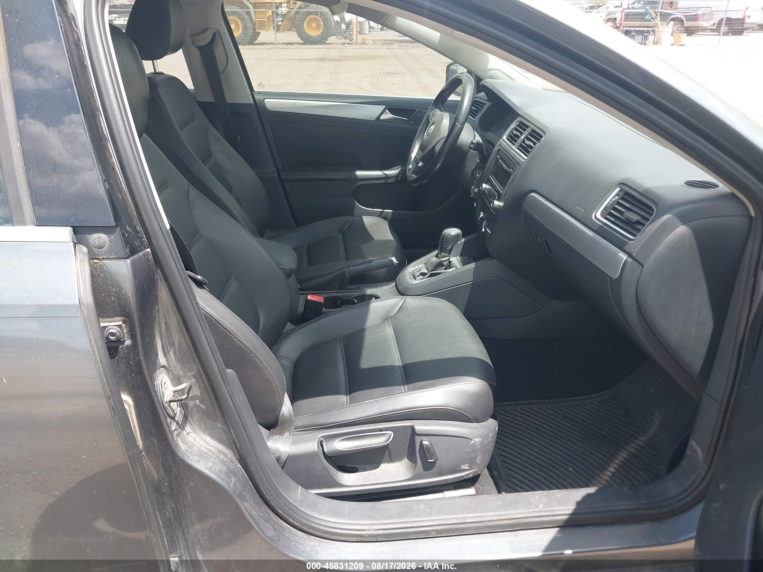 2014 Volkswagen Jetta 1.8t Se Gray vin: 3VWD07AJ6EM336495
