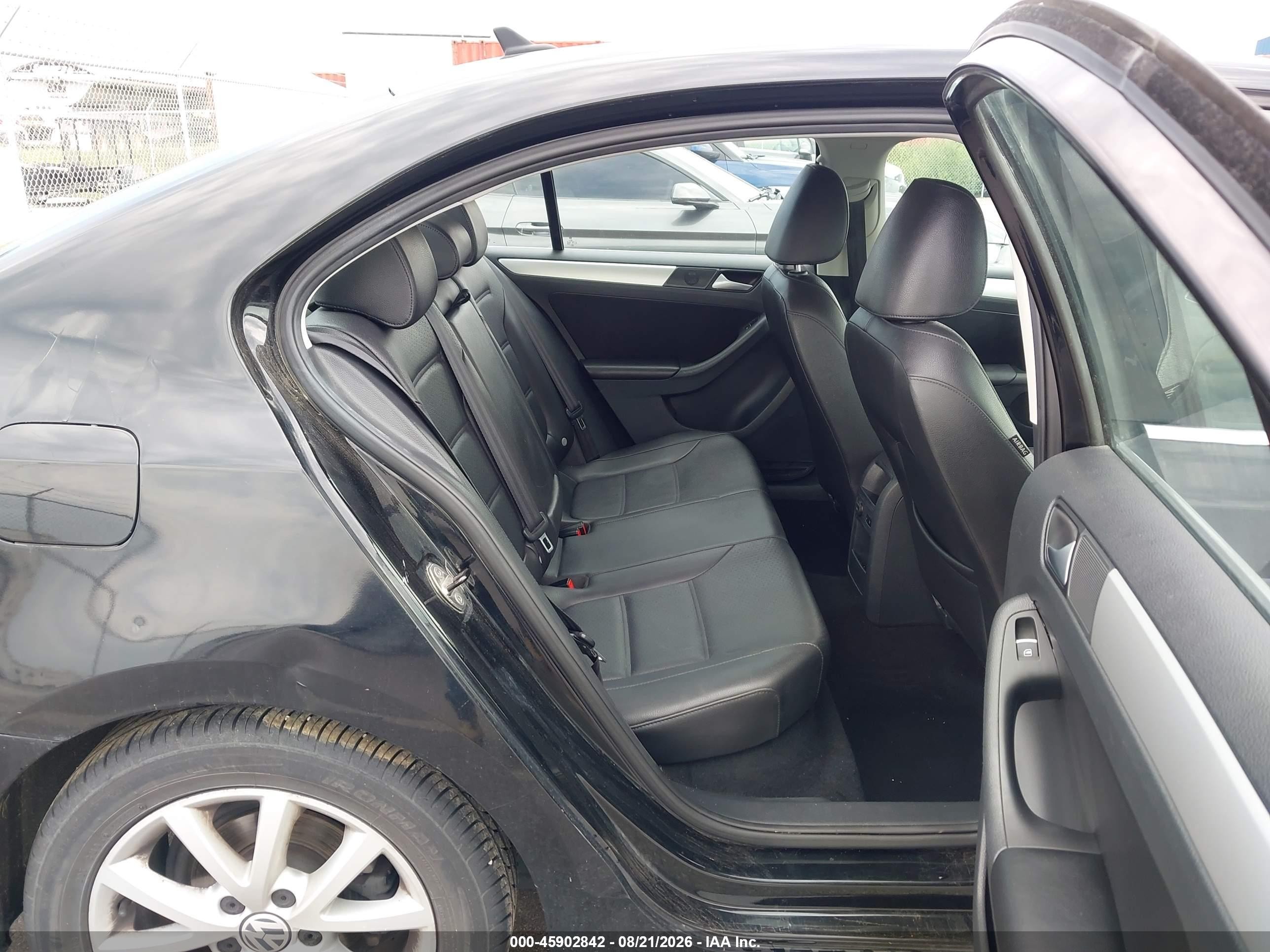 2014 Volkswagen Jetta 1.8t Se Black vin: 3VWD07AJ6EM382733