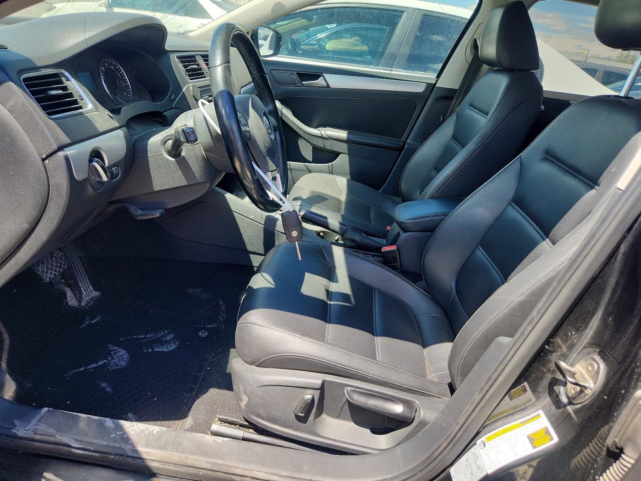 2014 Volkswagen Jetta Se Black vin: 3VWD07AJ6EM444079