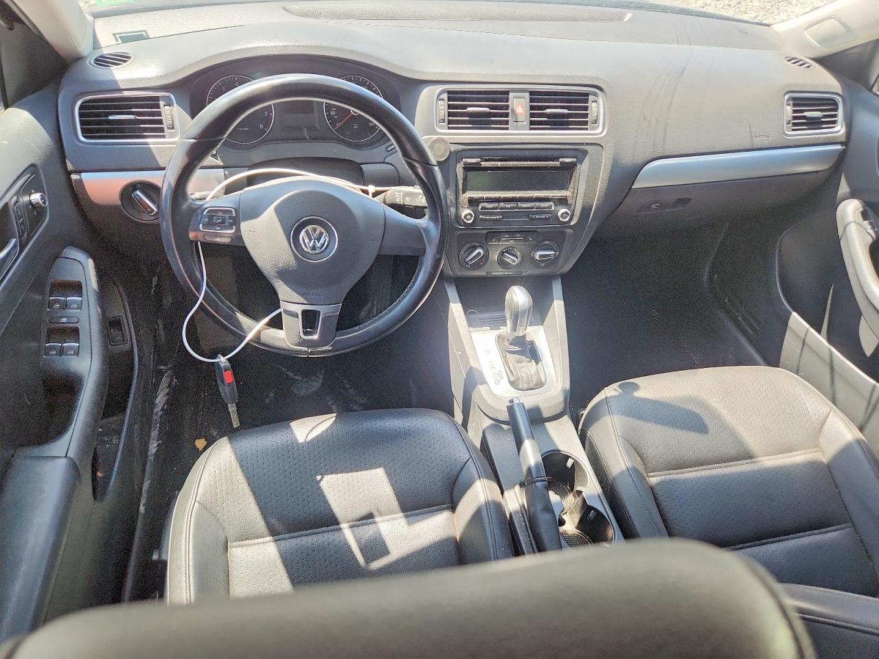 2014 Volkswagen Jetta Se Black vin: 3VWD07AJ6EM444079