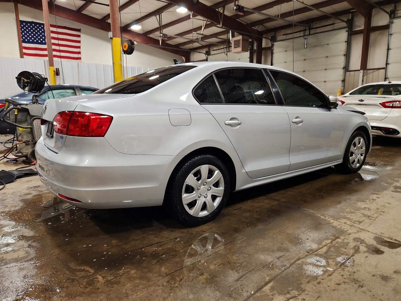 2014 Volkswagen Jetta Se Silver vin: 3VWD07AJ7EM222411