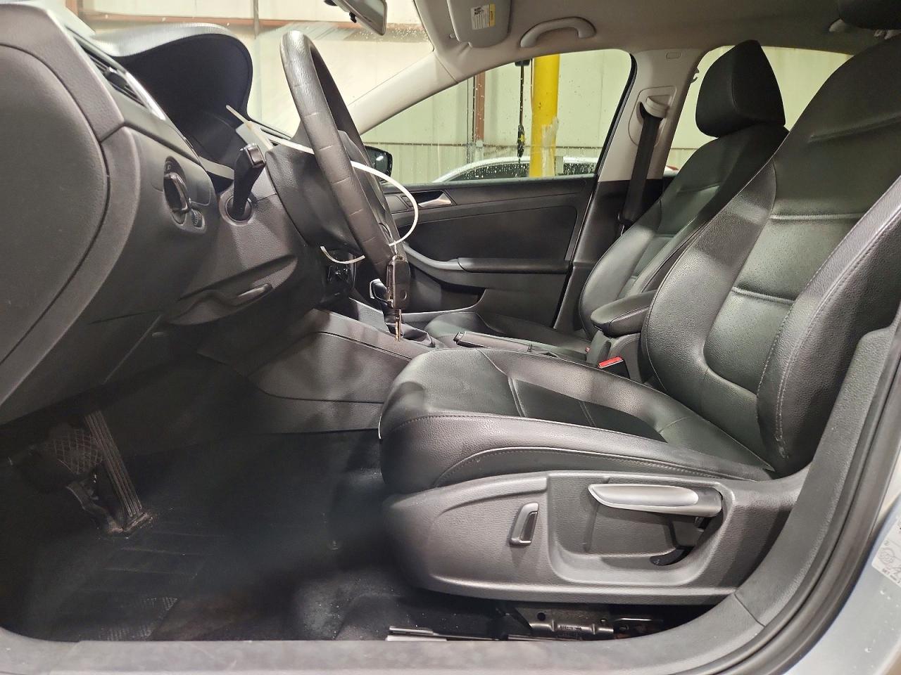 2014 Volkswagen Jetta Se Silver vin: 3VWD07AJ7EM222411