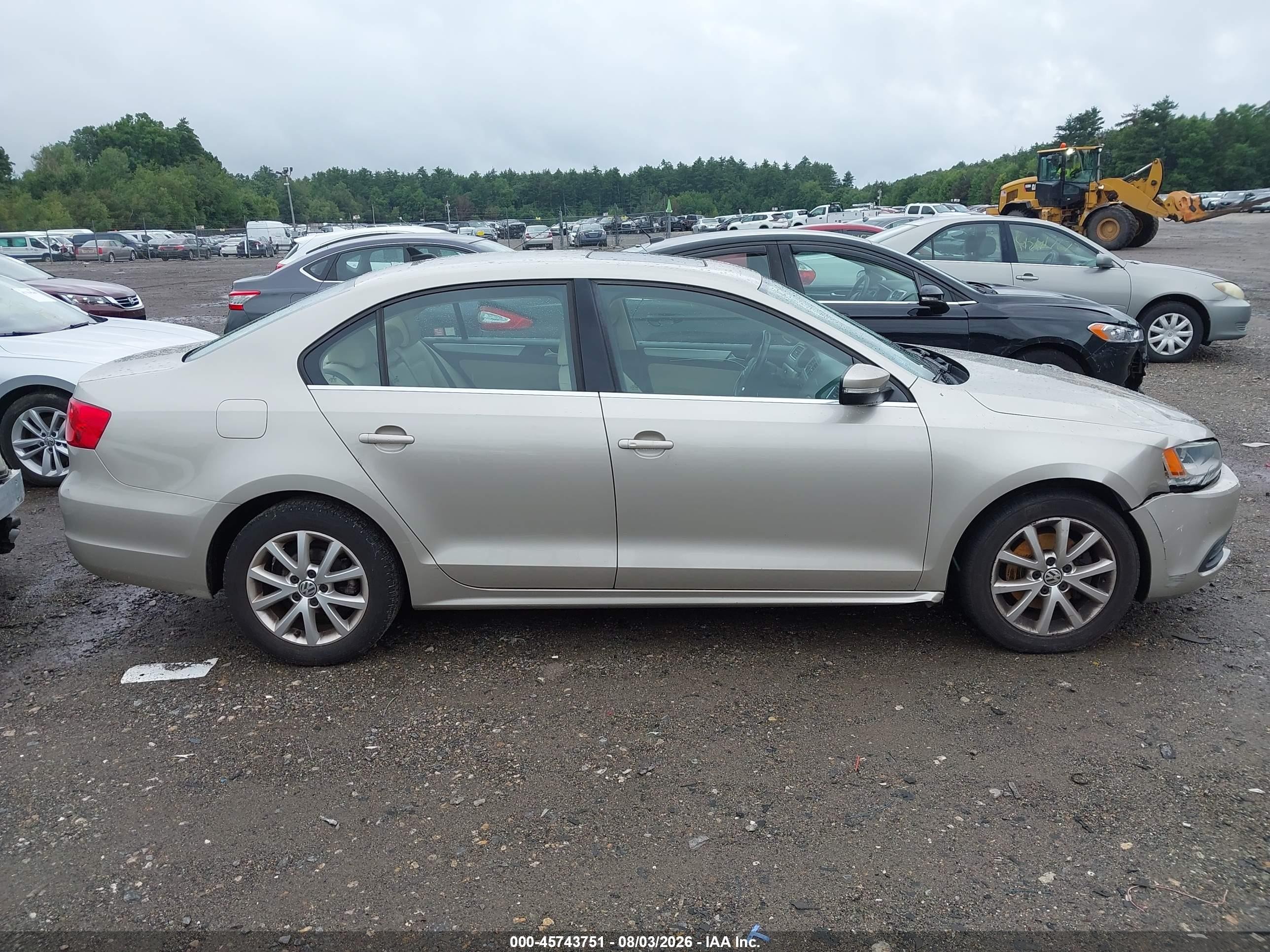 2014 Volkswagen Jetta 1.8t Se Beige vin: 3VWD07AJ7EM293480