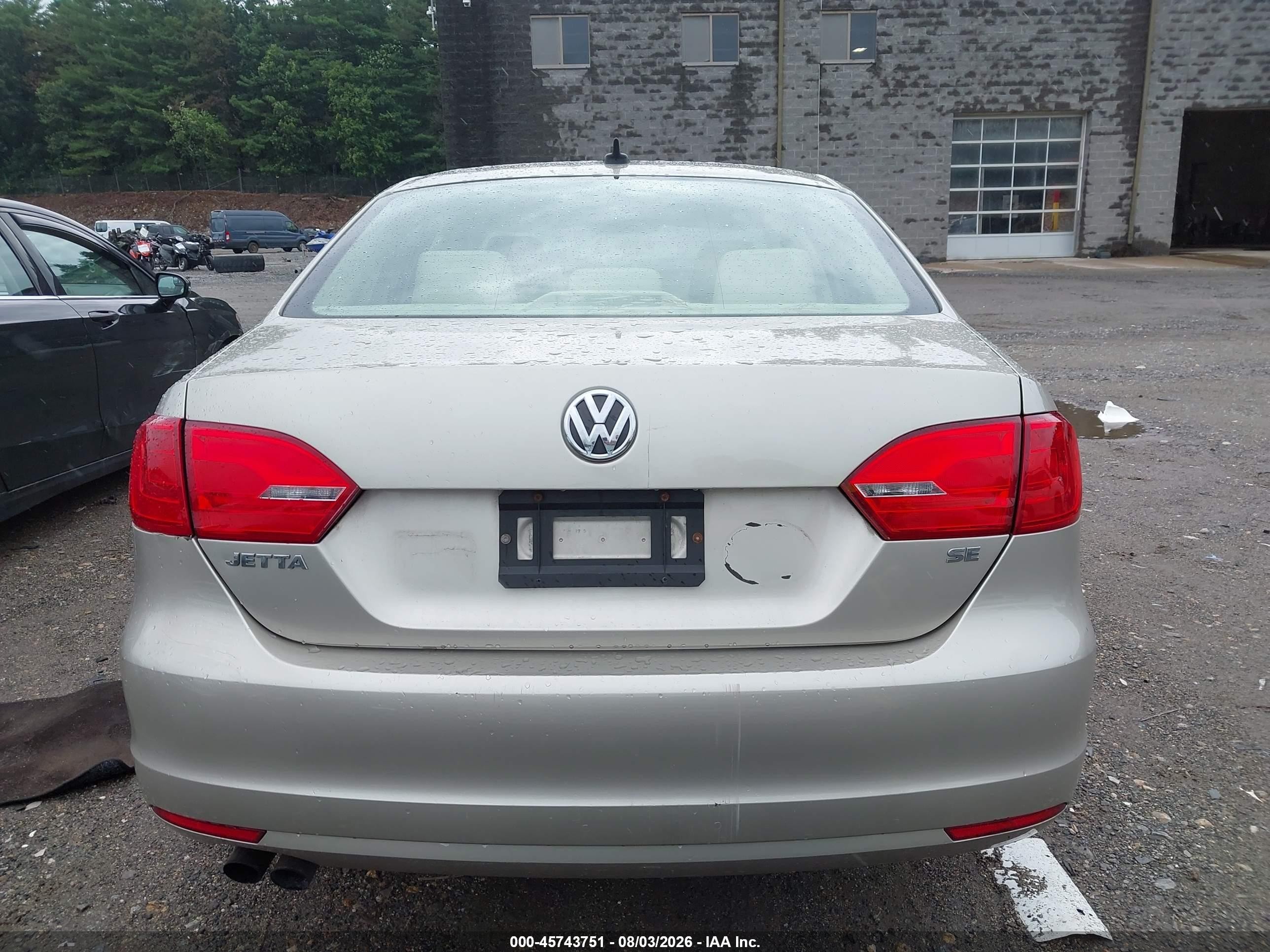 2014 Volkswagen Jetta 1.8t Se Beige vin: 3VWD07AJ7EM293480