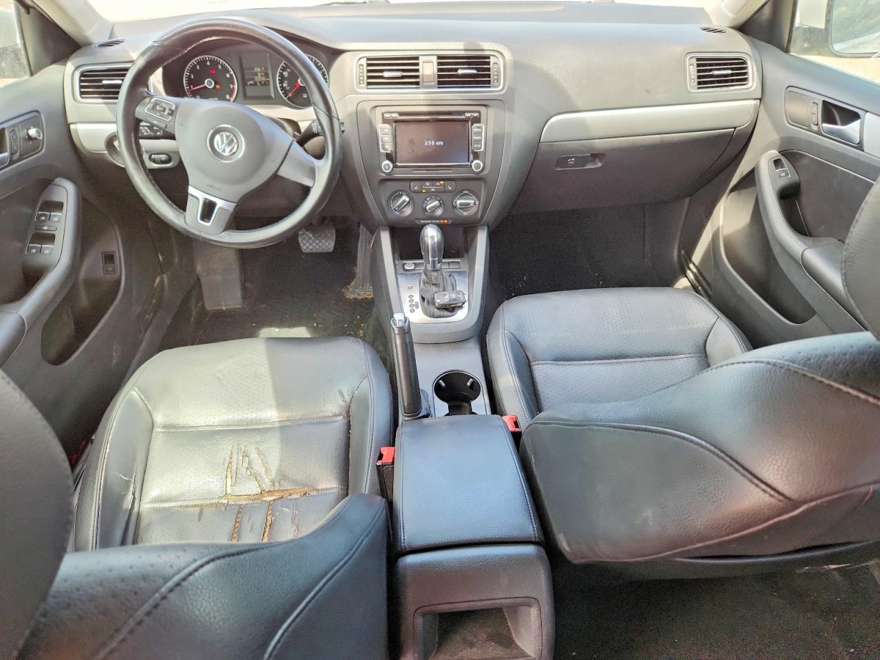 2014 Volkswagen Jetta Se Белый vin: 3VWD07AJ7EM368047