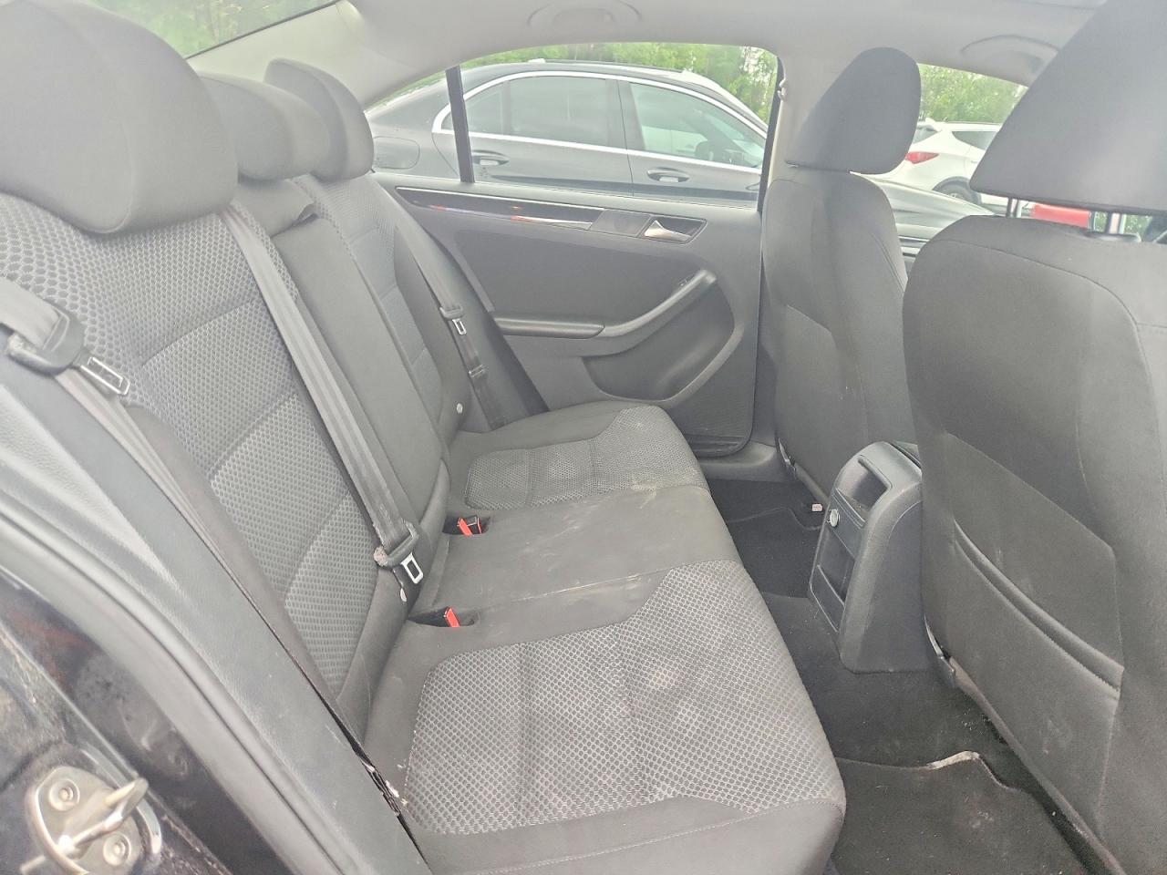 2015 Volkswagen Jetta Black vin: 3VWD07AJ7FM284988