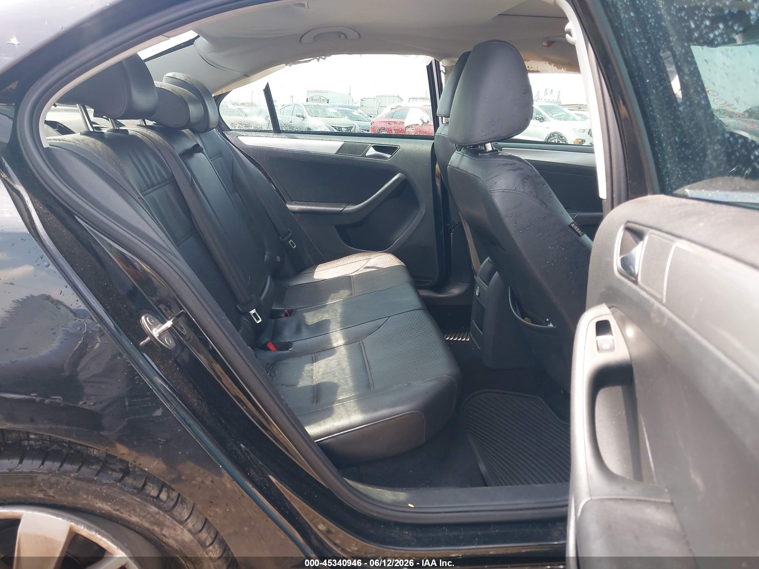 2015 Volkswagen Jetta 1.8t Se Black vin: 3VWD07AJ7FM300431