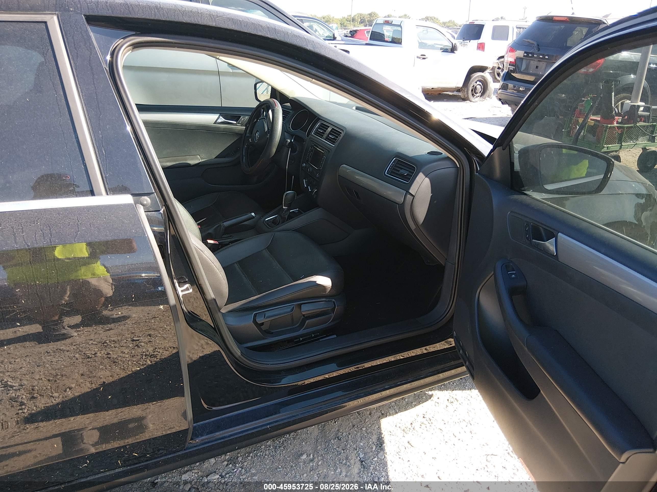 2015 Volkswagen Jetta 1.8t Se Черный vin: 3VWD07AJ7FM407009