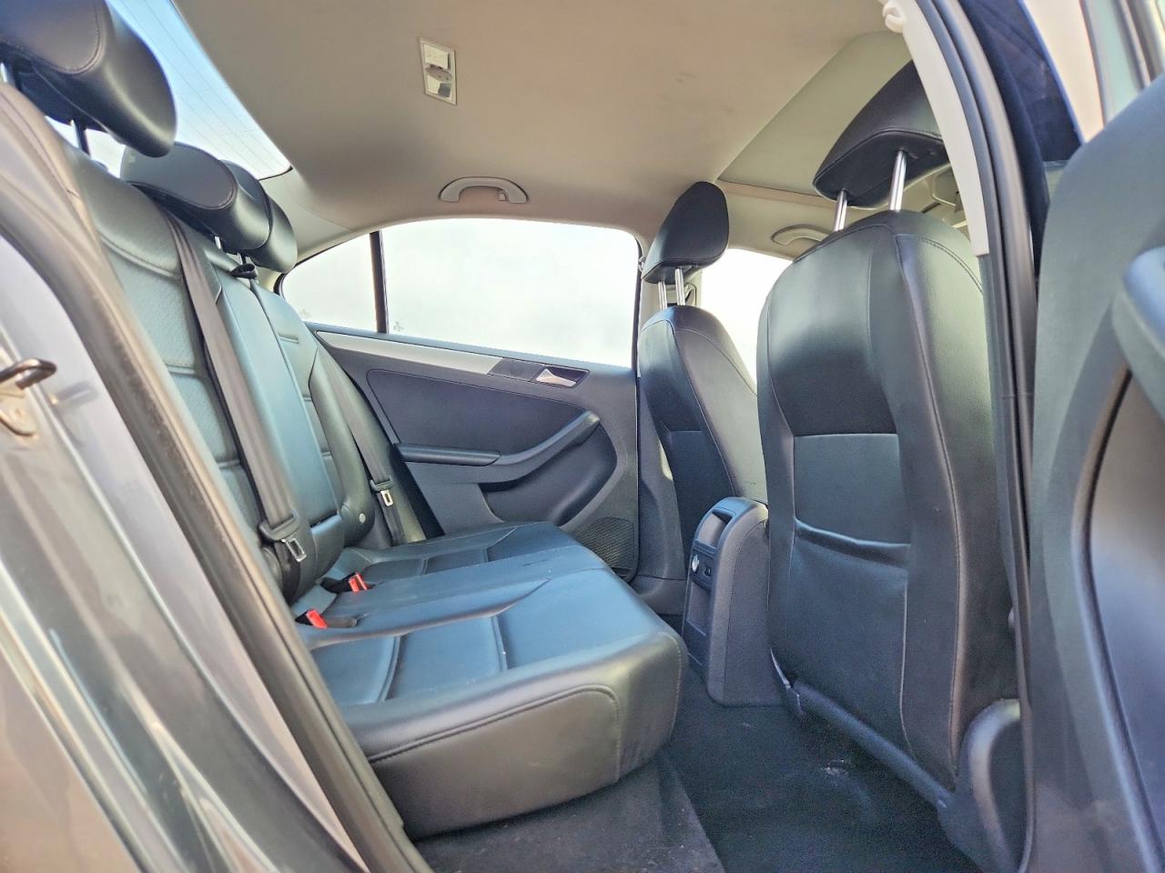 2014 Volkswagen Jetta Se Gray vin: 3VWD07AJ8EM209571