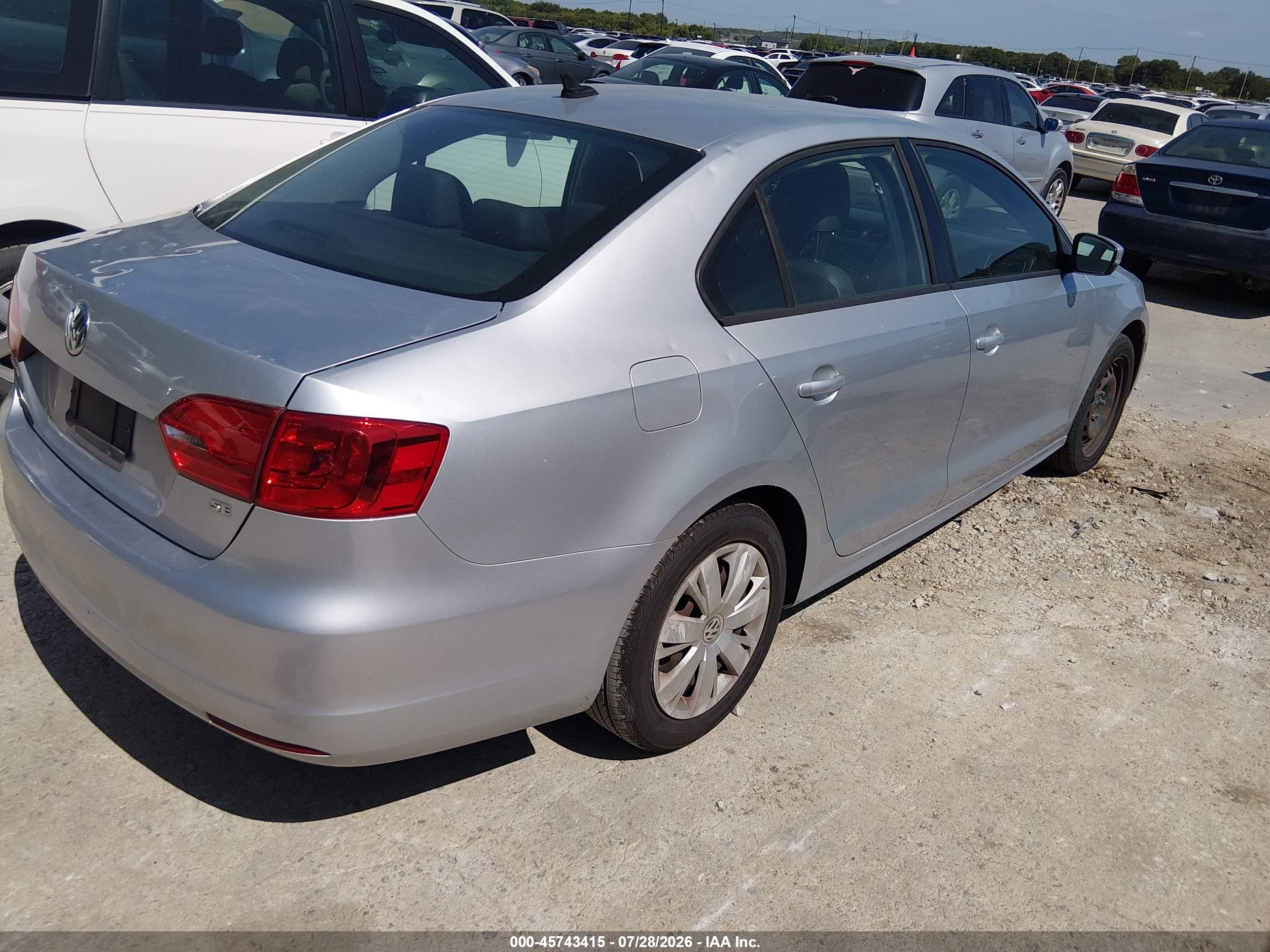 2014 Volkswagen Jetta 1.8t Se Серебряный vin: 3VWD07AJ8EM265381