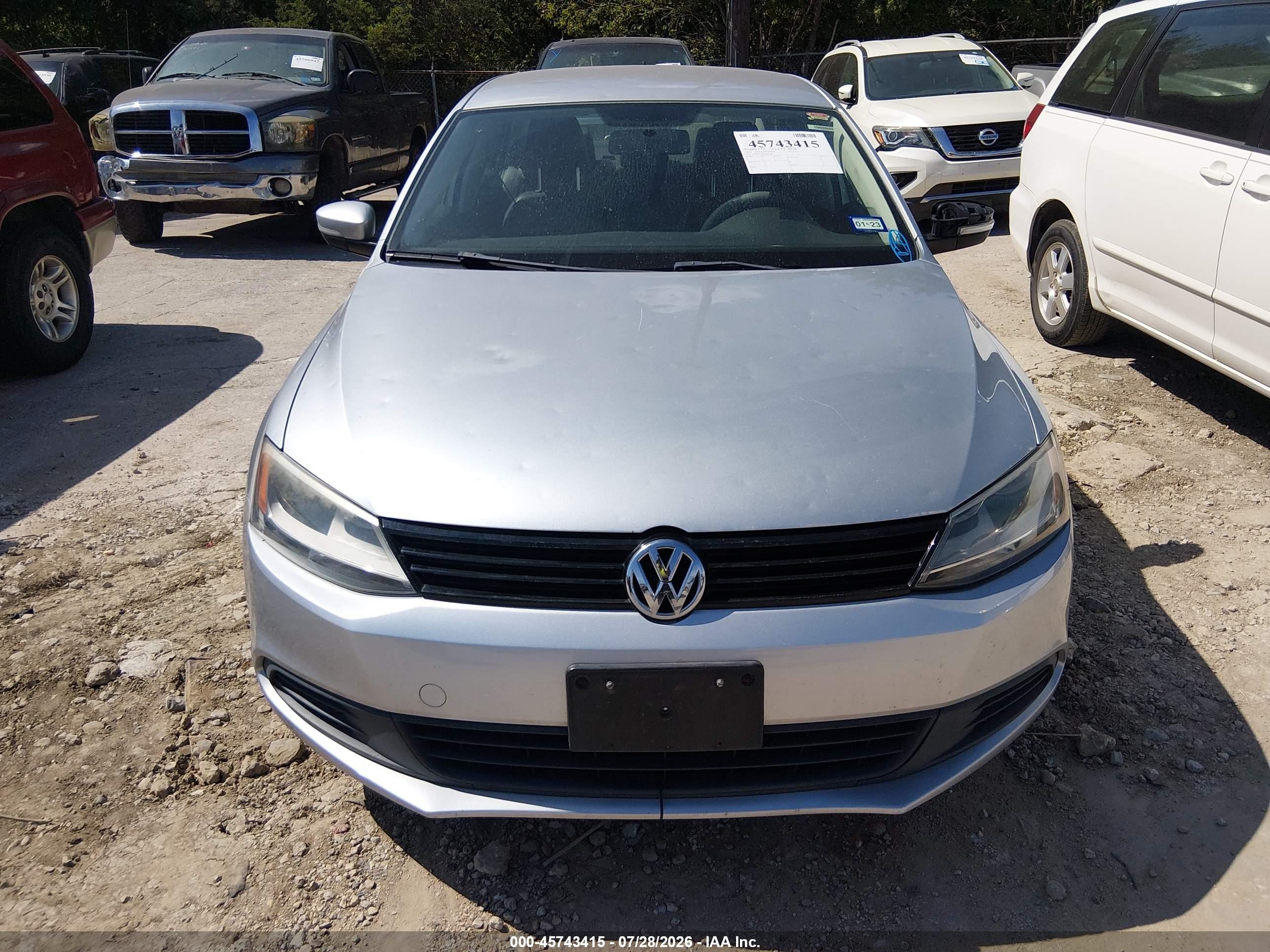 2014 Volkswagen Jetta 1.8t Se Серебряный vin: 3VWD07AJ8EM265381